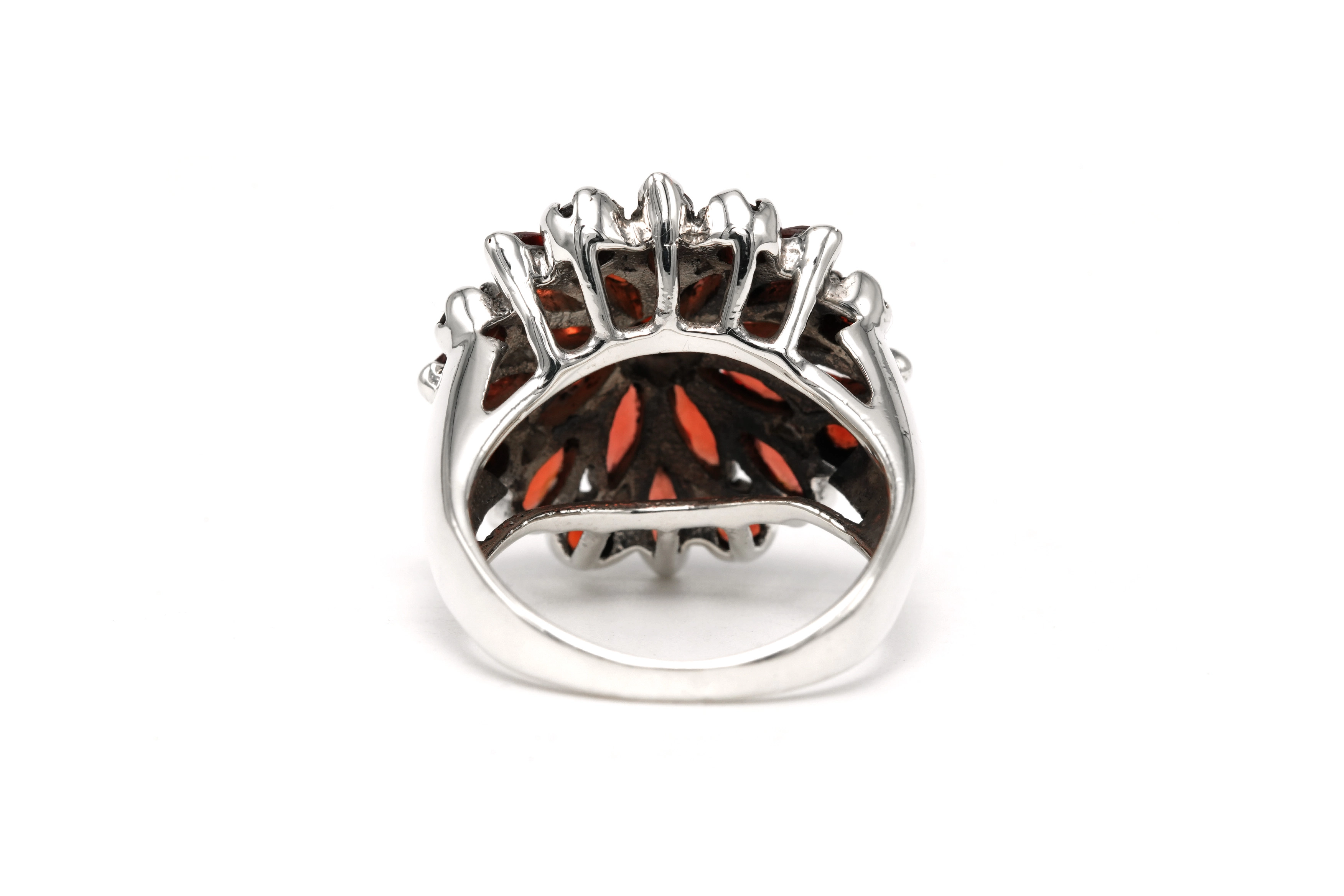 Bague contemporaine en argent 925 sertie de grenats - 4