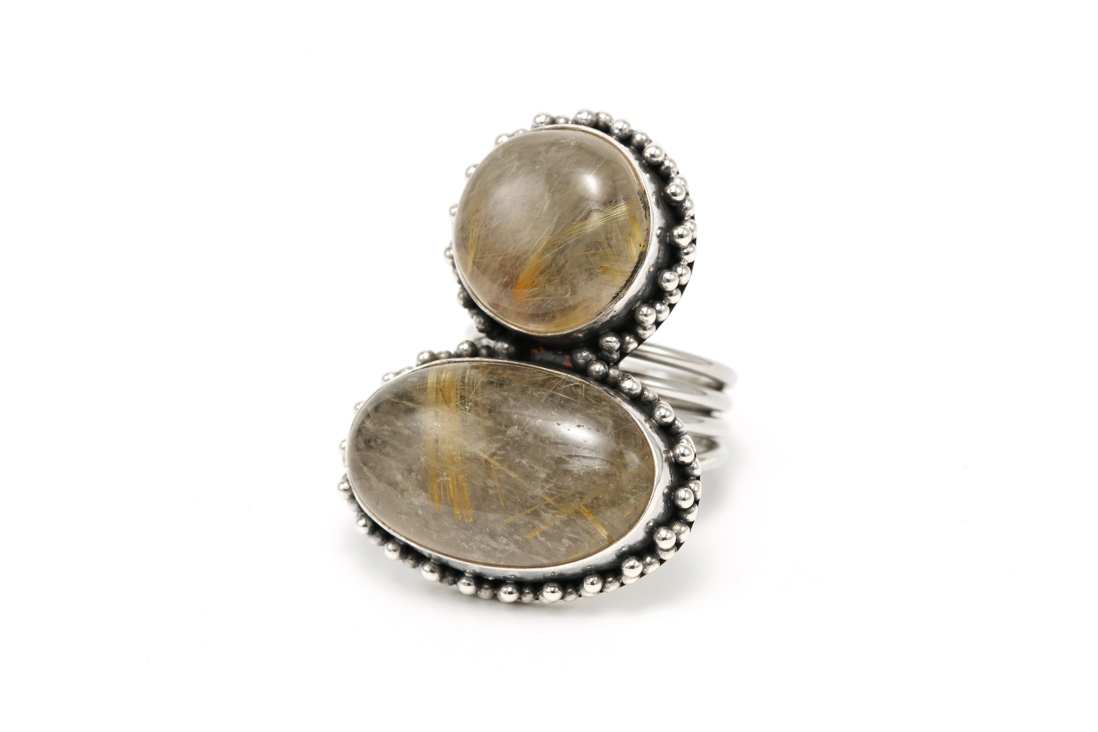 Bague contemporaine en argent 925 sertie de quartz-rutilé - 2