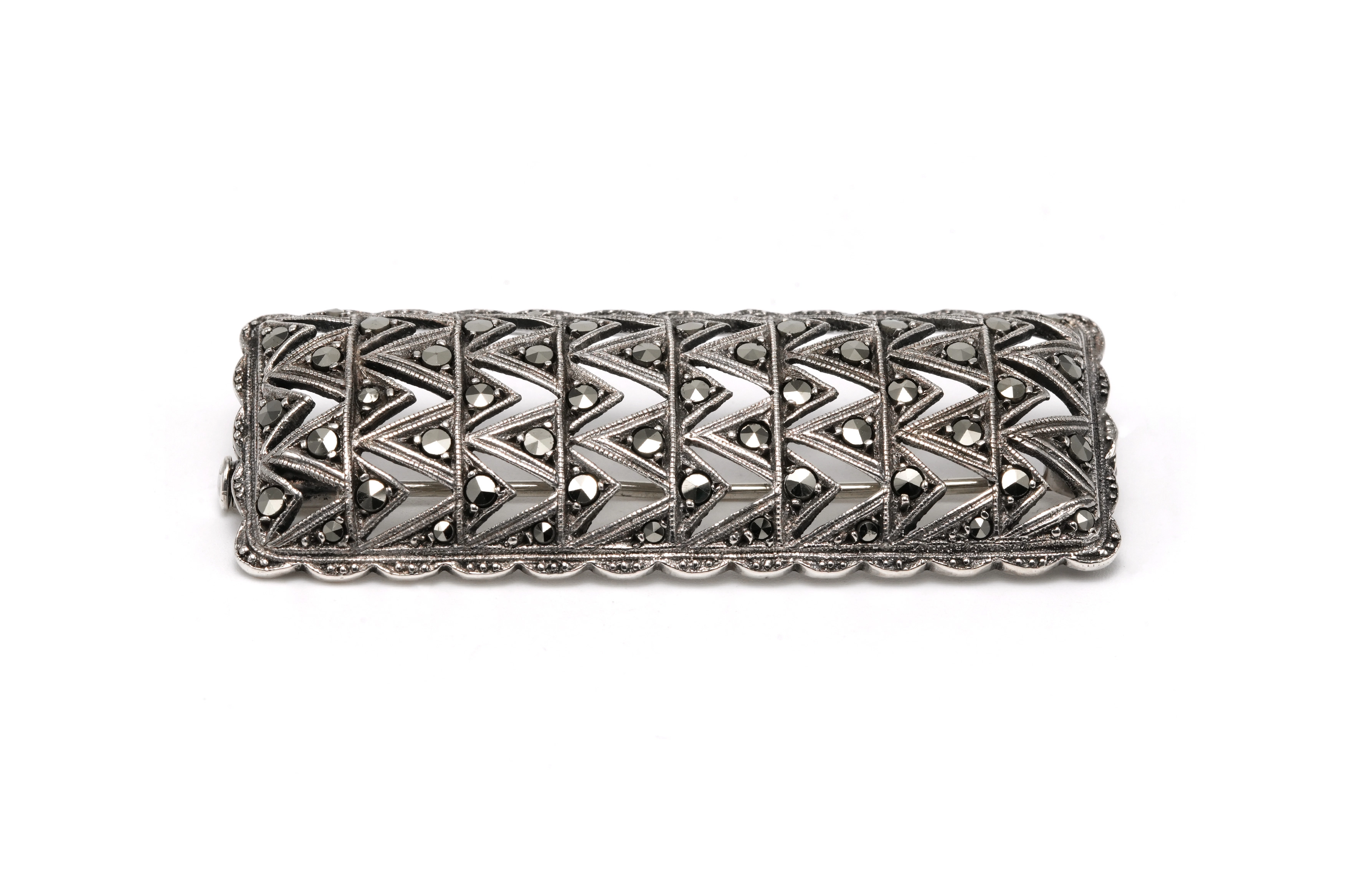 Broche Art Déco en argent sertie de marcassites - 2