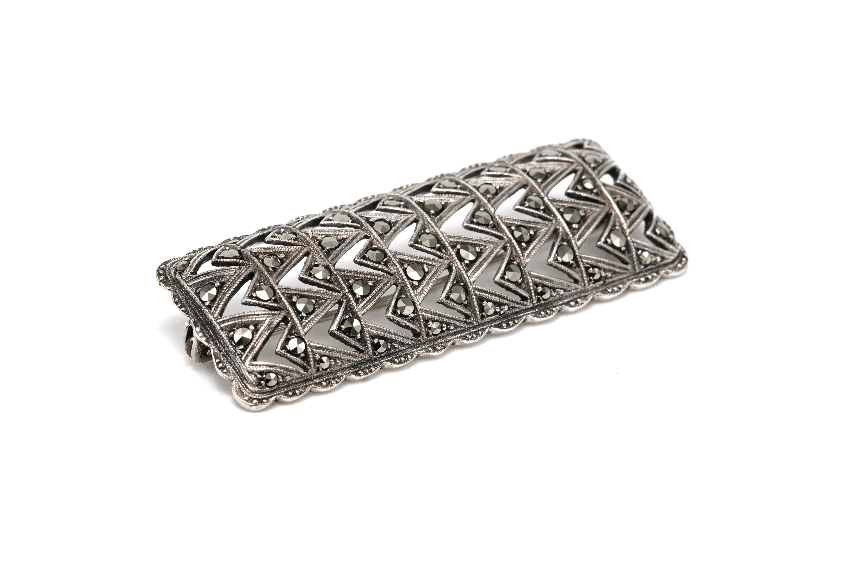 Broche Art Déco en argent sertie de marcassites - 6