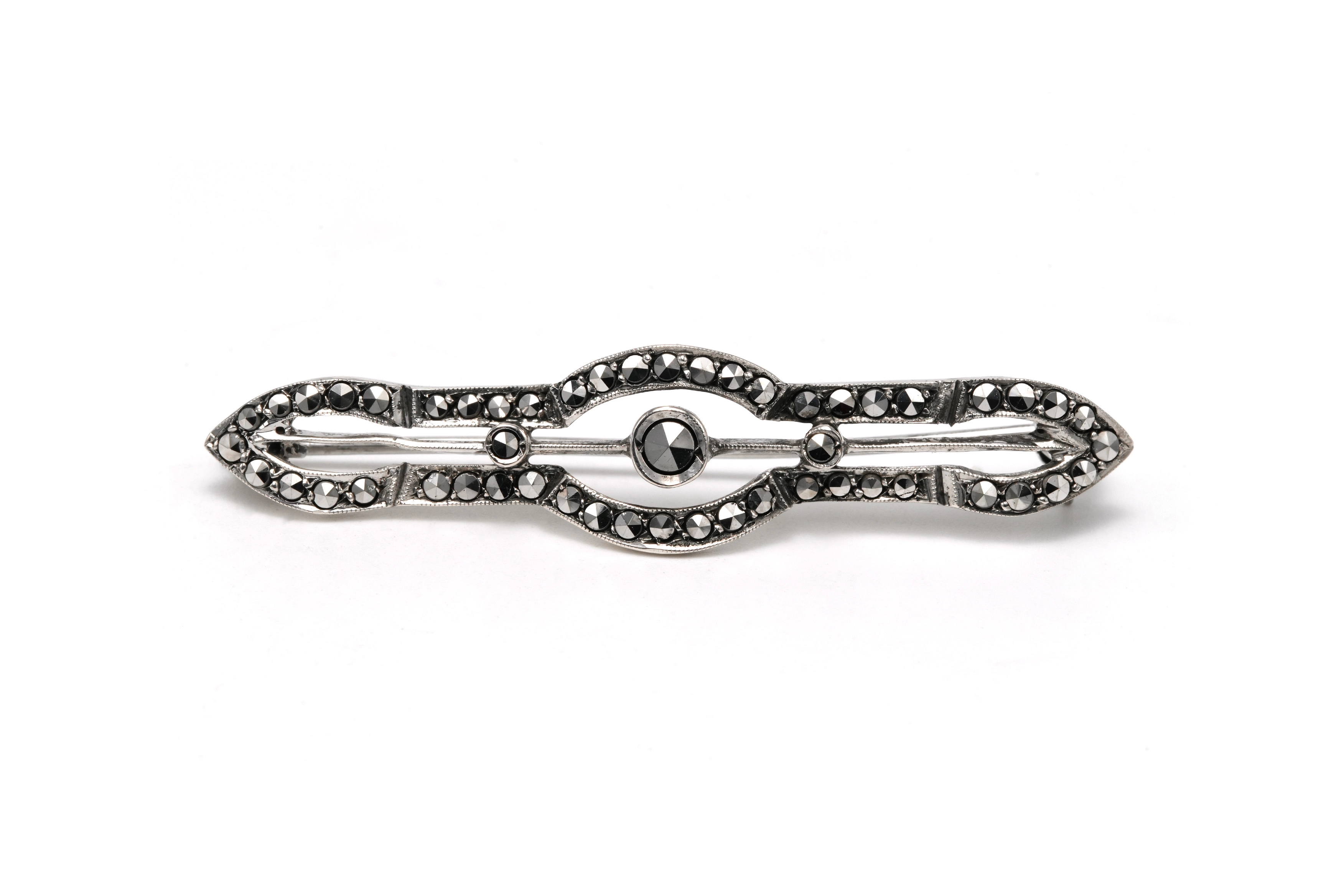 Broche Art Déco en argent 835 sertie de marcassites - 2
