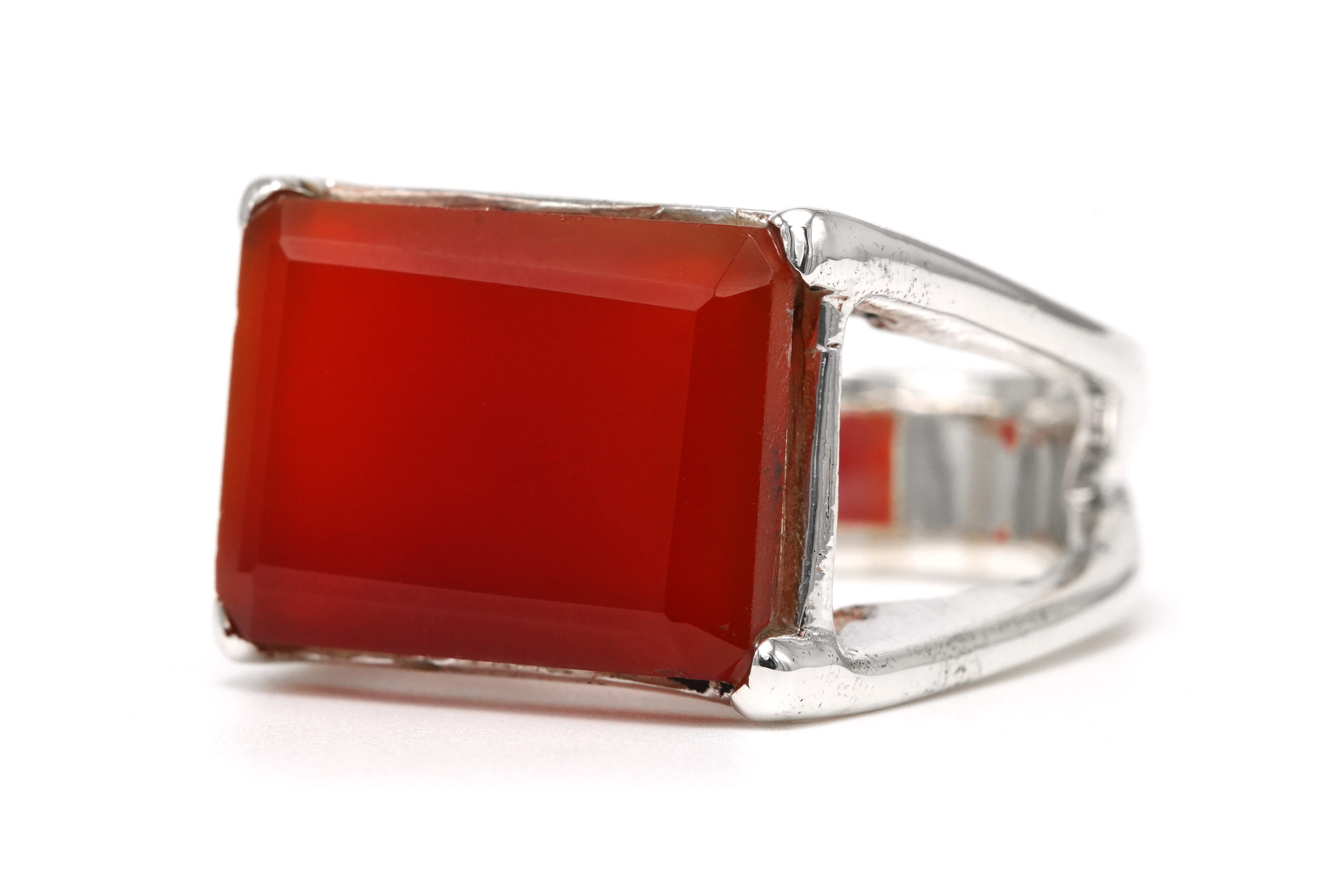 Bague contemporaine en argent 925 sertie d'une cornaline - 2