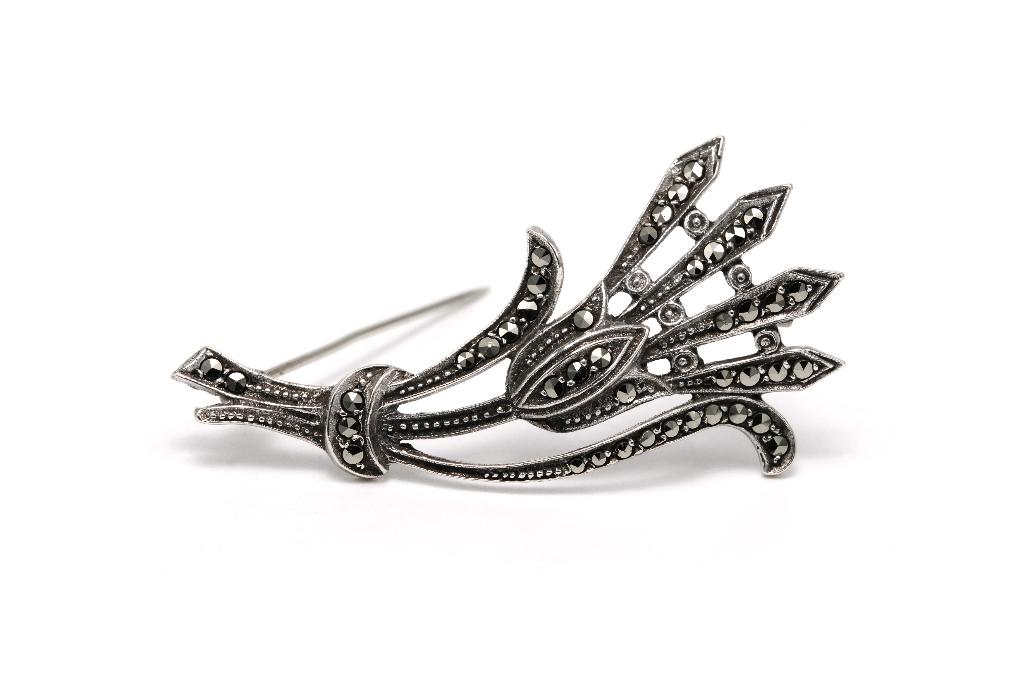 Broche Art Déco en argent 835 sertie de marcassites - 1