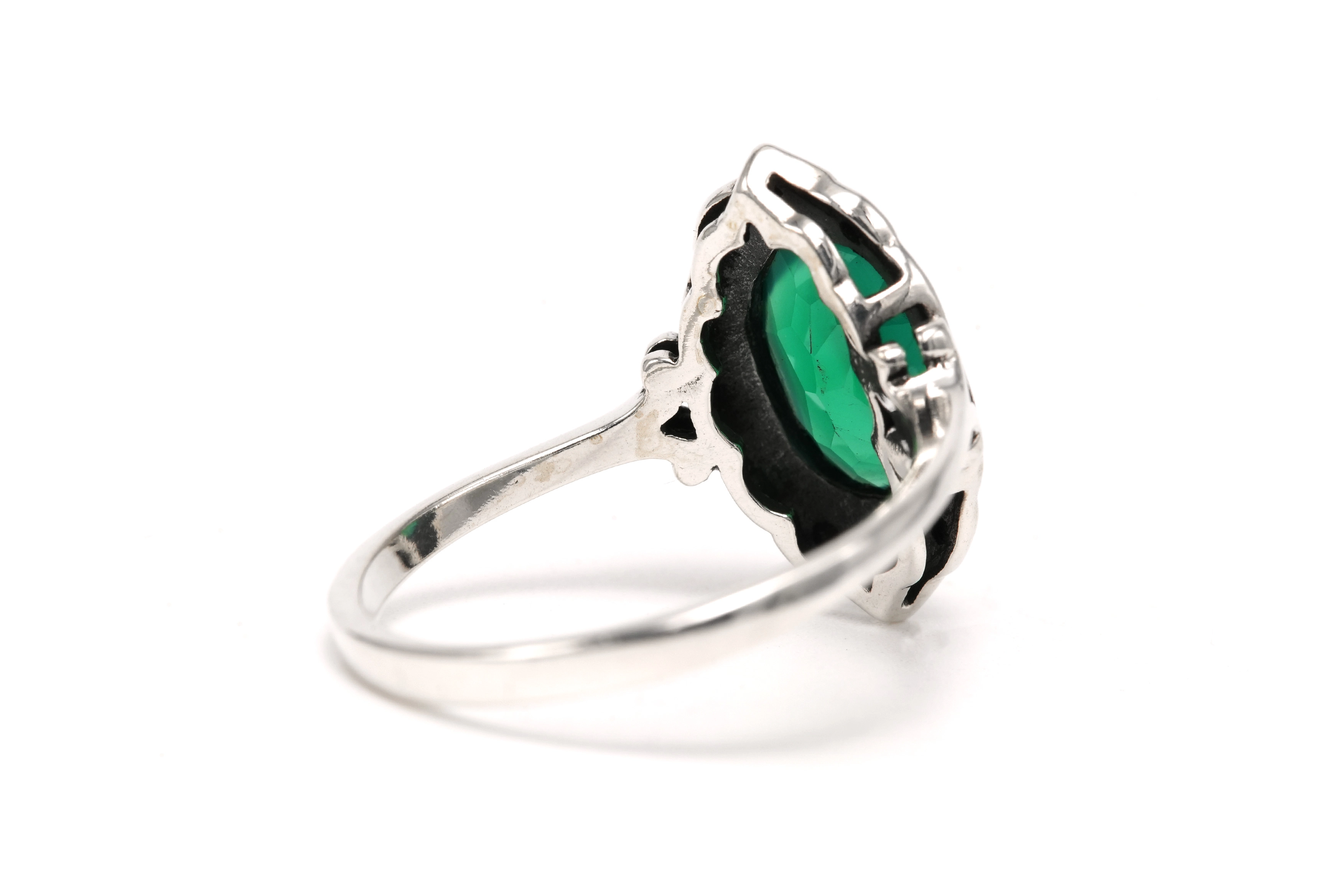 Bague Années 70 en argent 925 sertie d'une chrysoprase et de marcassites - 5