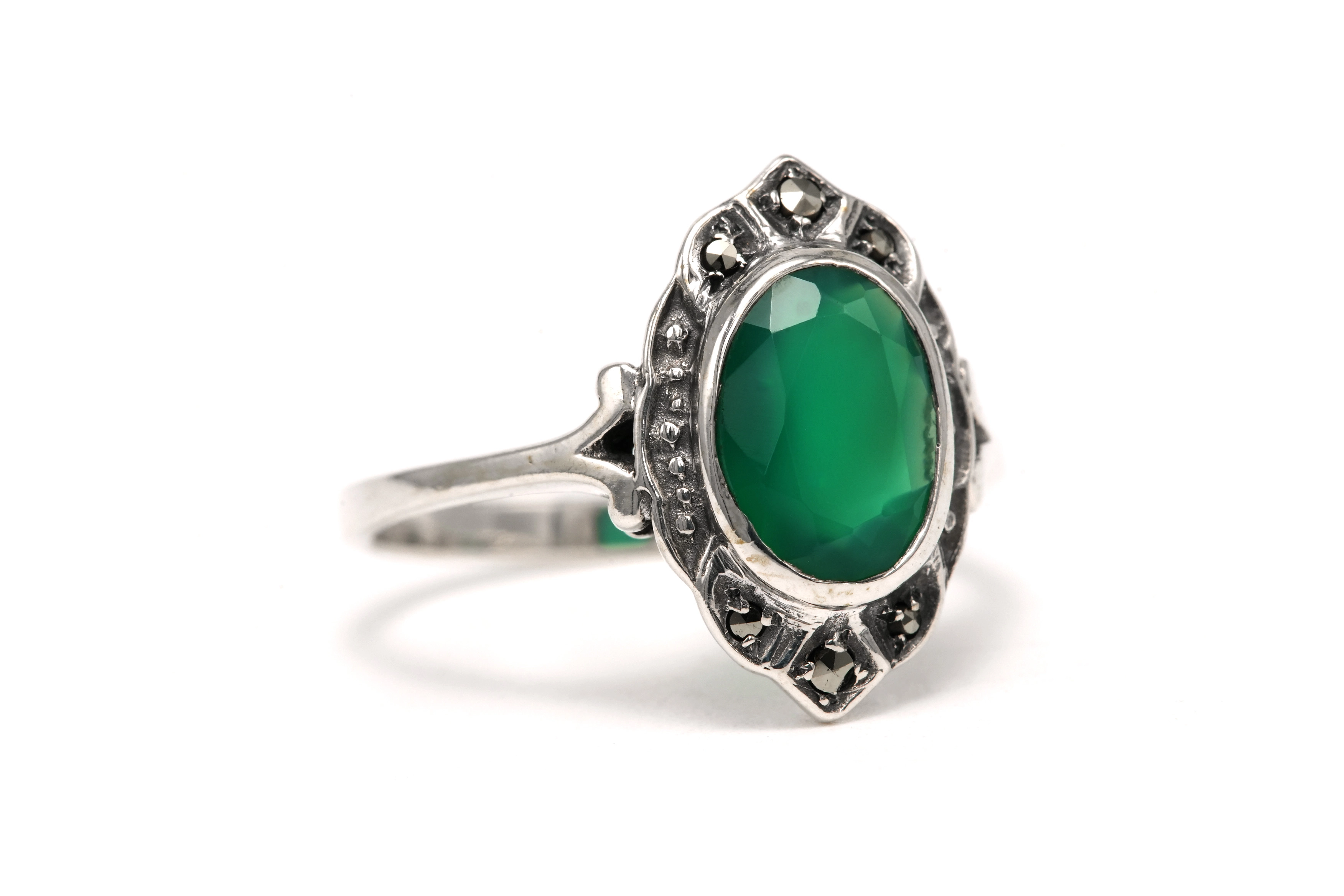 Bague Années 70 en argent 925 sertie d'une chrysoprase et de marcassites - 6
