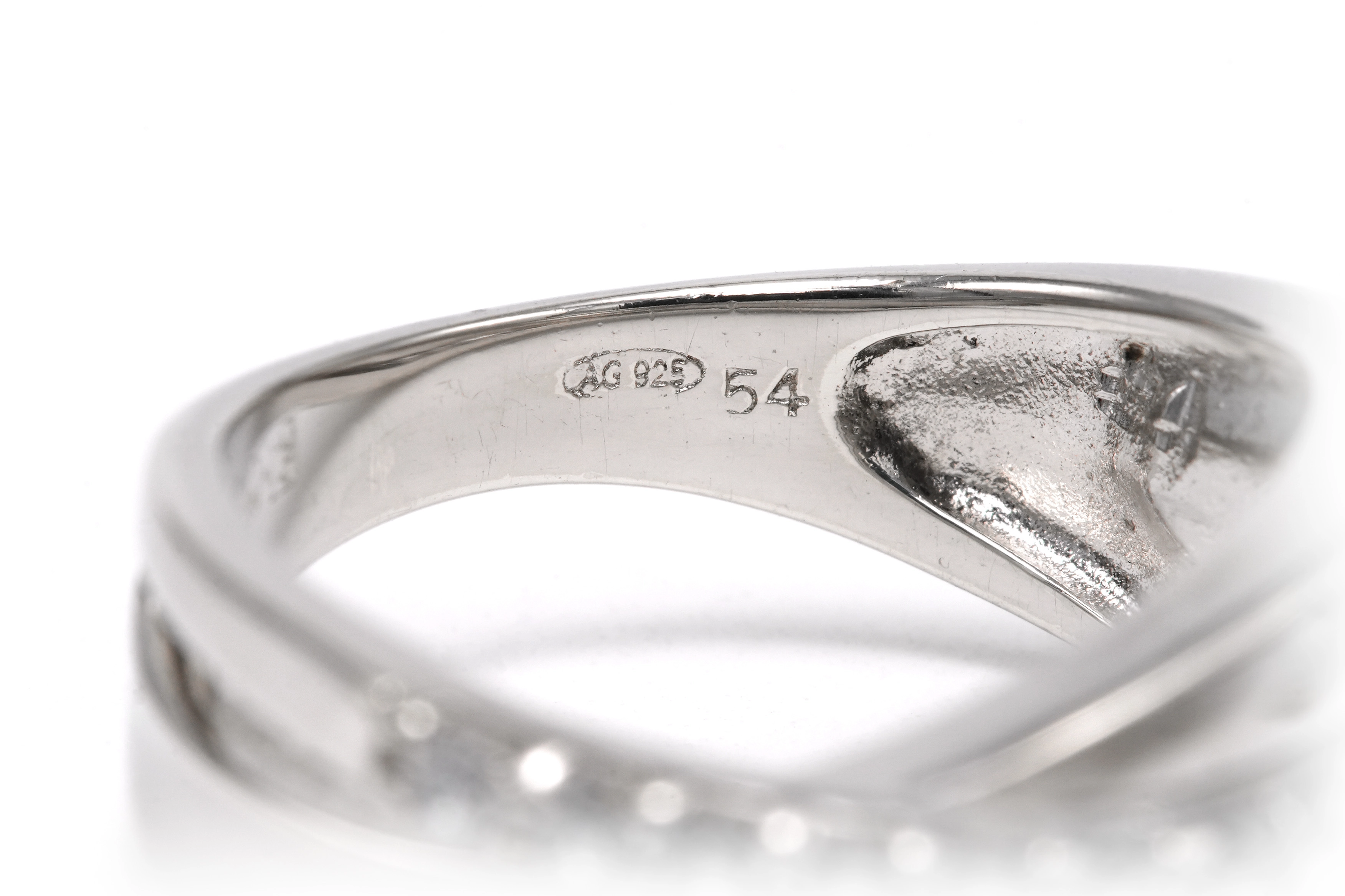 Bague contemporaine en argent 925 sertie de zirconiums - 7