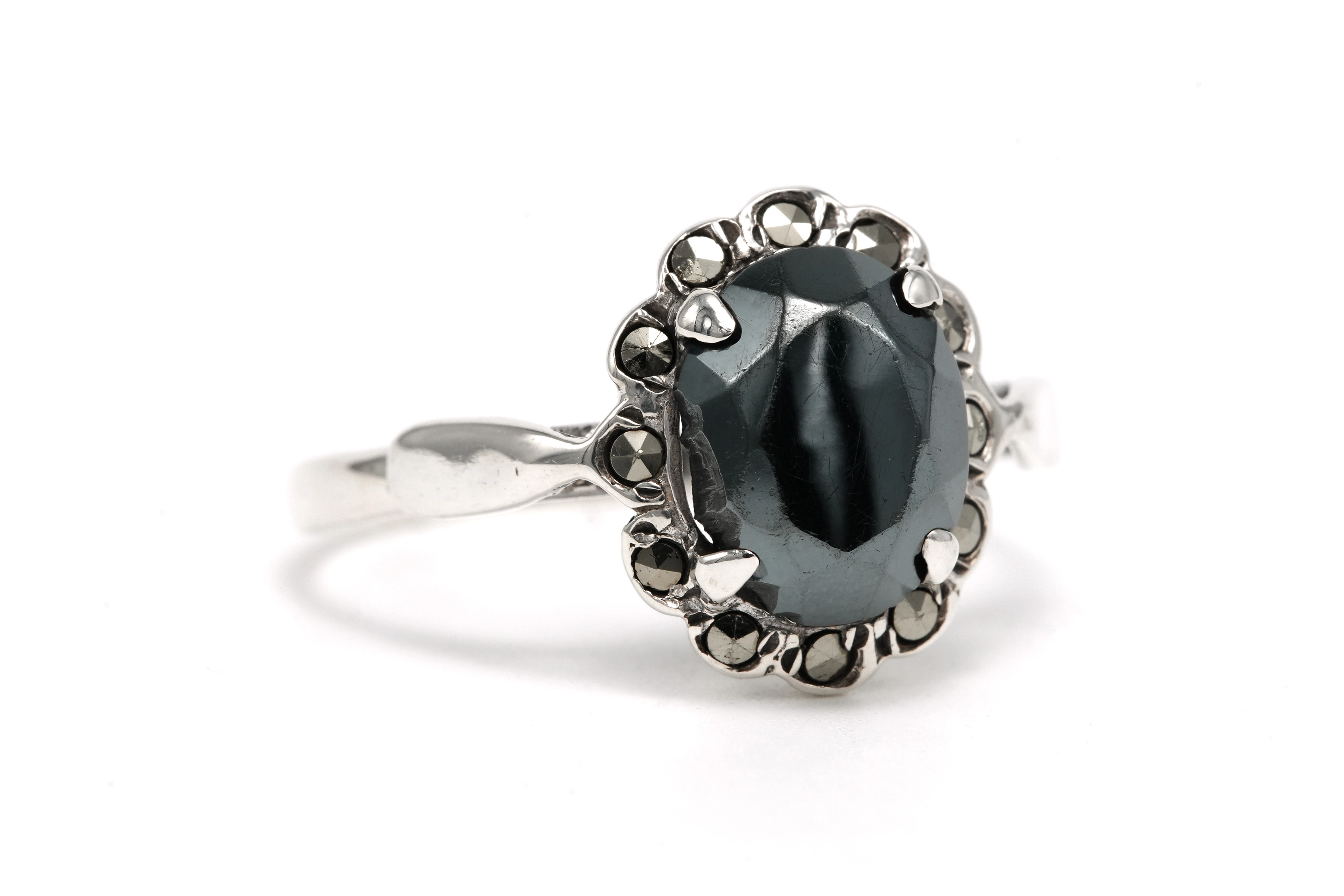 Bague Art Déco en argent sertie d'une hématite et de marcassites - 6