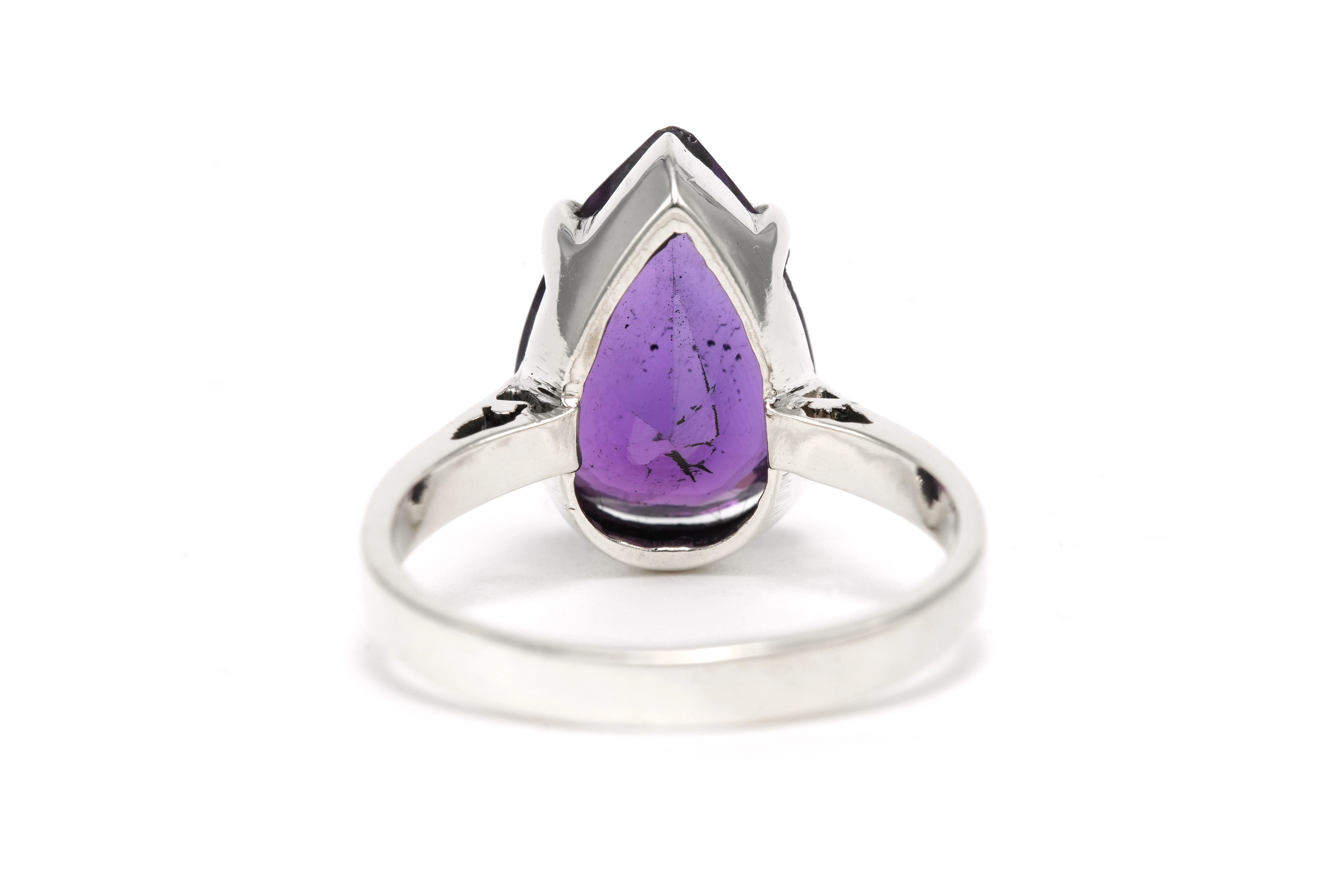 Bague contemporaine en argent sertie d'une améthyste - 4