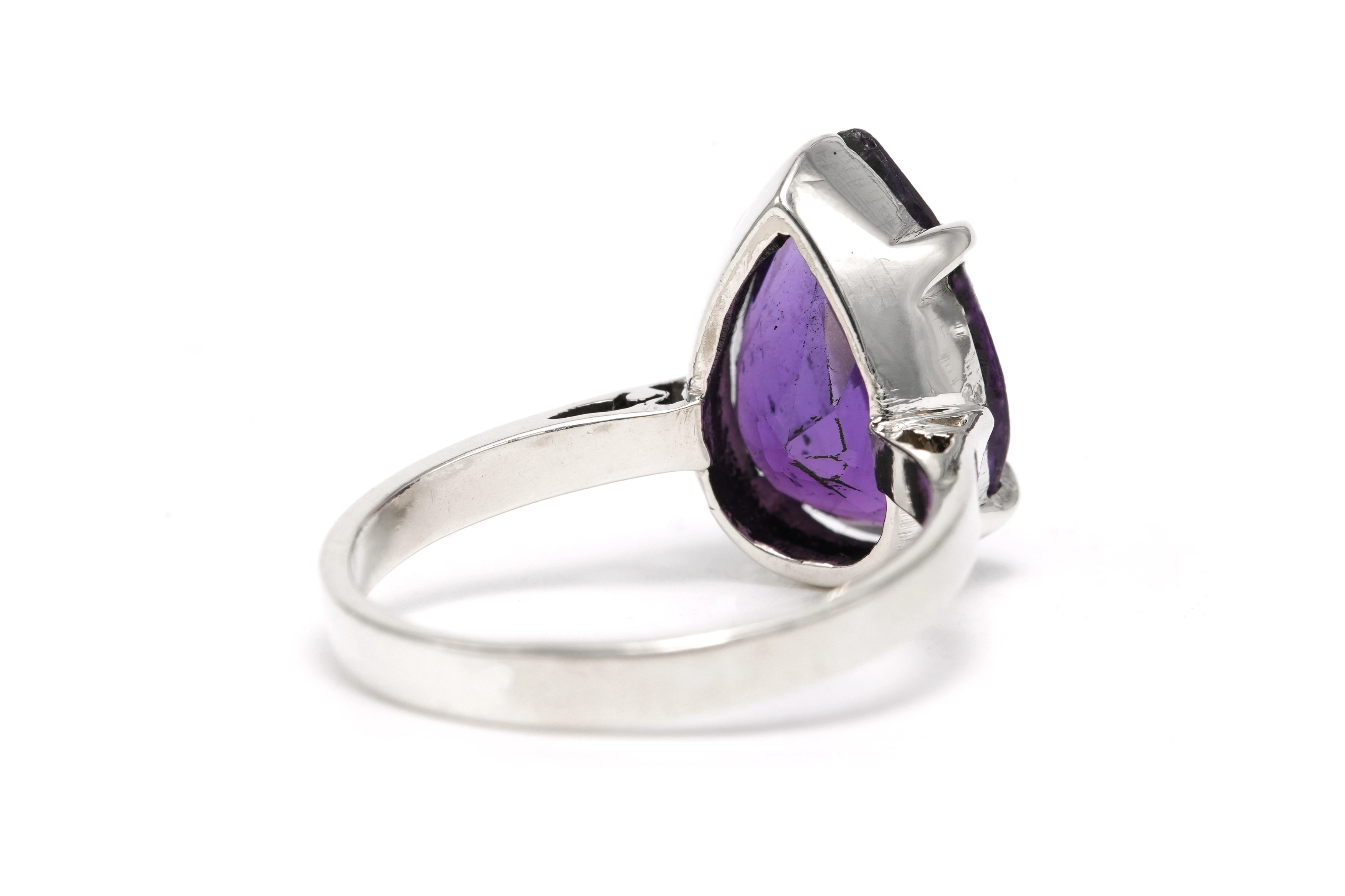 Bague contemporaine en argent sertie d'une améthyste - 5