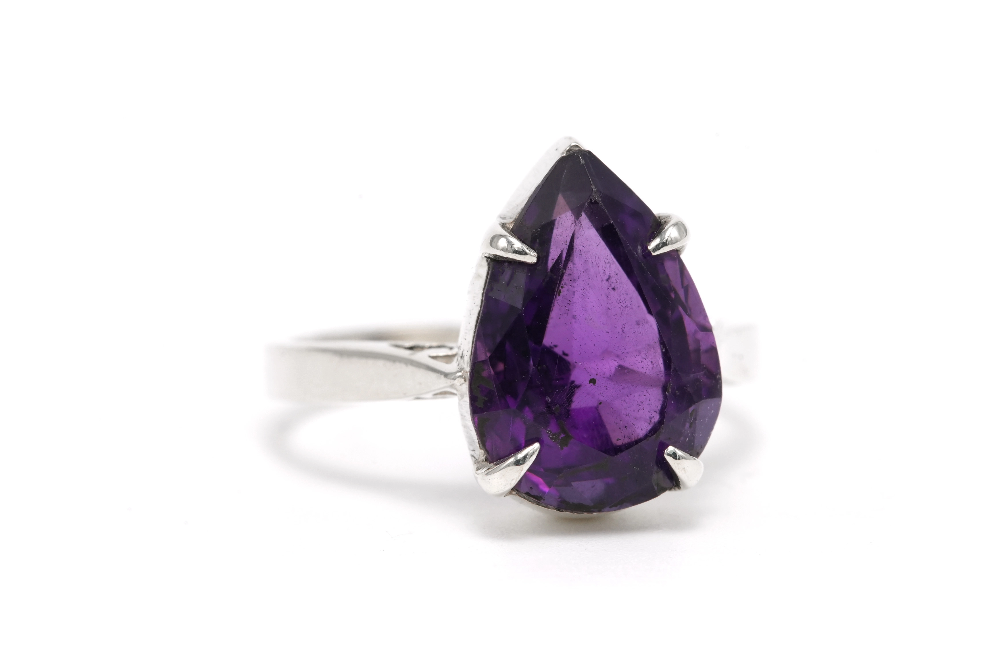 Bague contemporaine en argent sertie d'une améthyste - 6