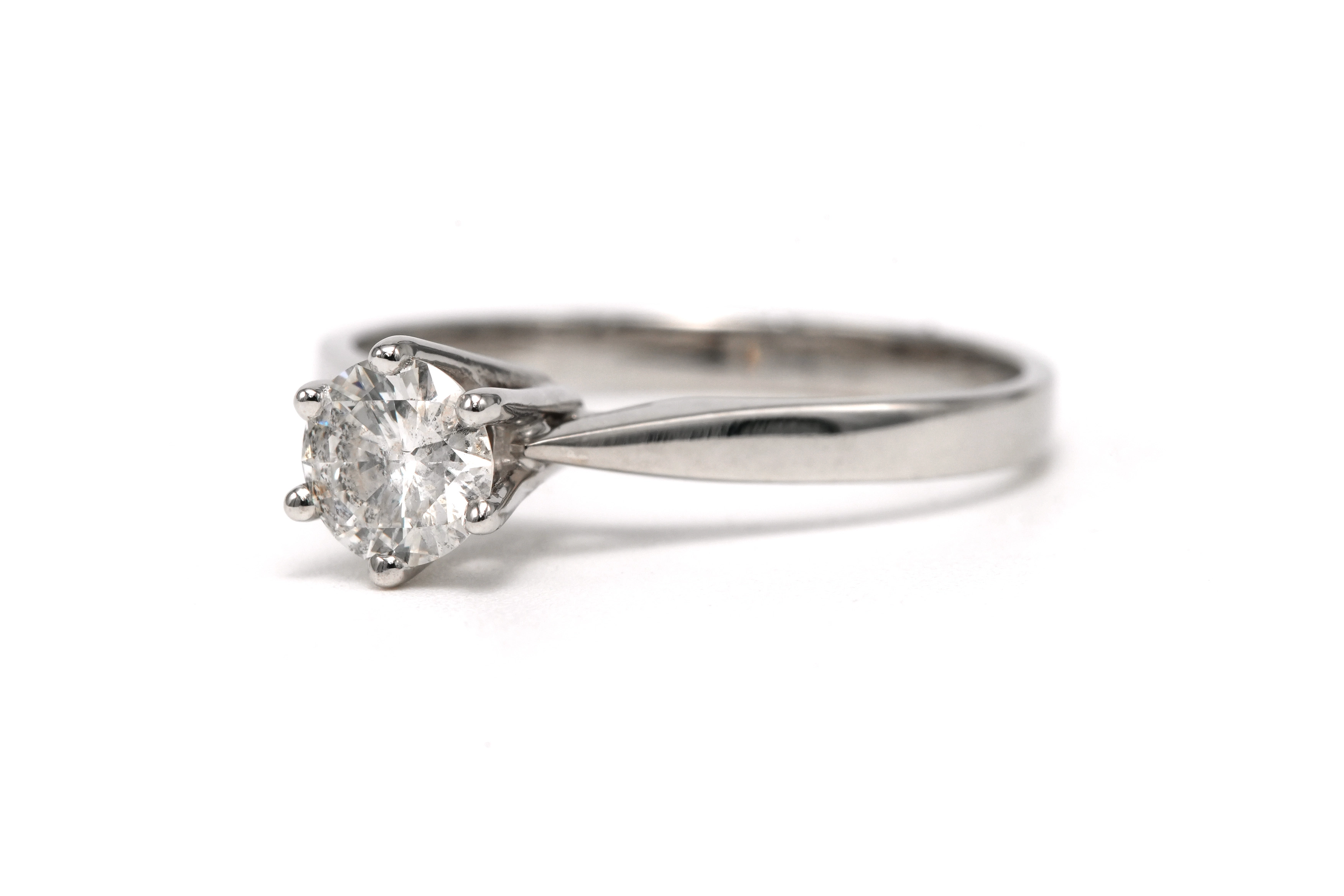 Bague contemporaine en or blanc 18 carats sertie d'un diamant taille "brillant" (+-0.40ct) - 2