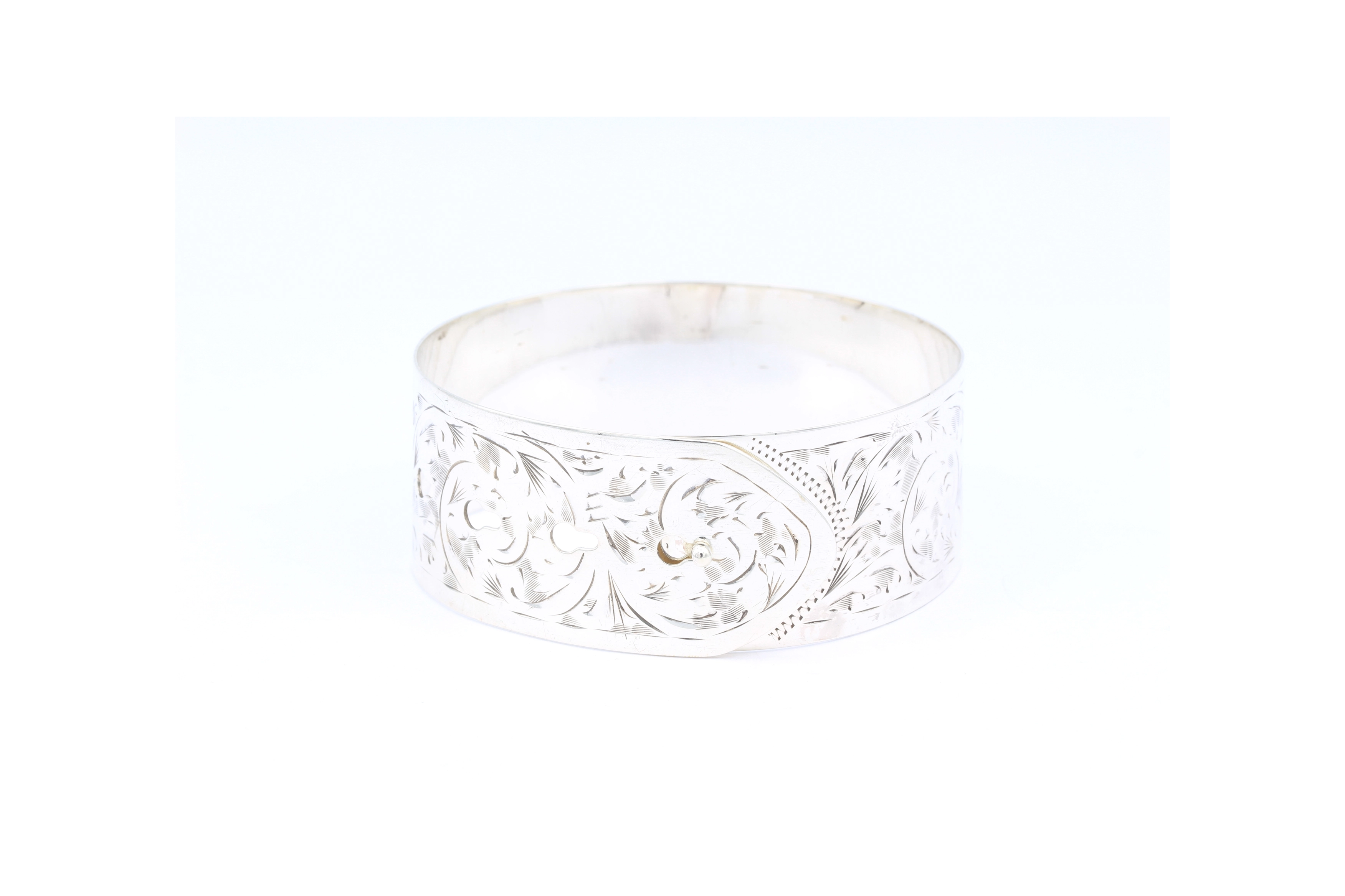Bracelet "Manchette" Victorienne (1850), Grande Bretagne, argent 925 gravée main-The Vintage Workshop
