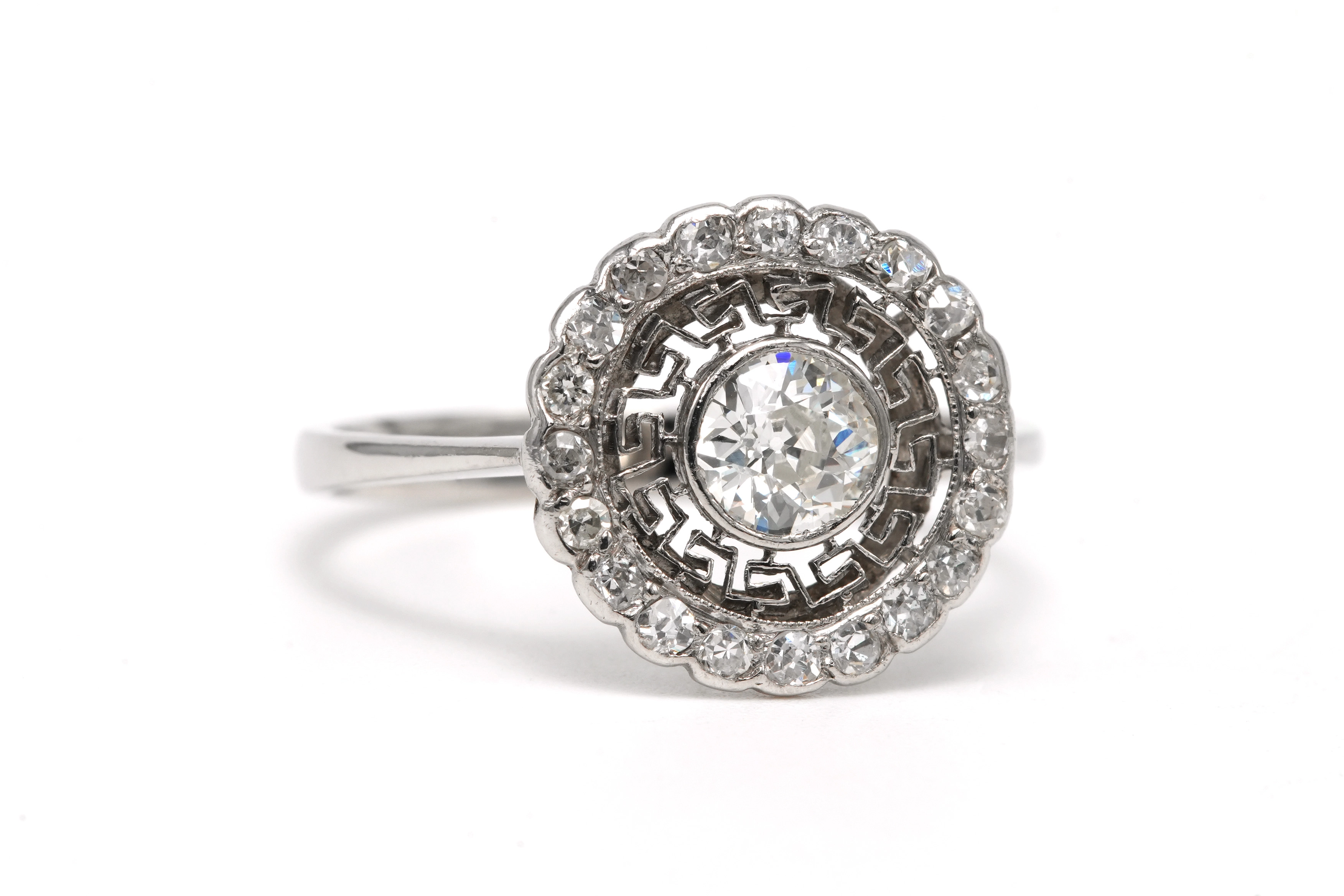 Bague Art Déco en platine sertie d'un diamant taille "old cut" et de diamants taille "rose" - 6