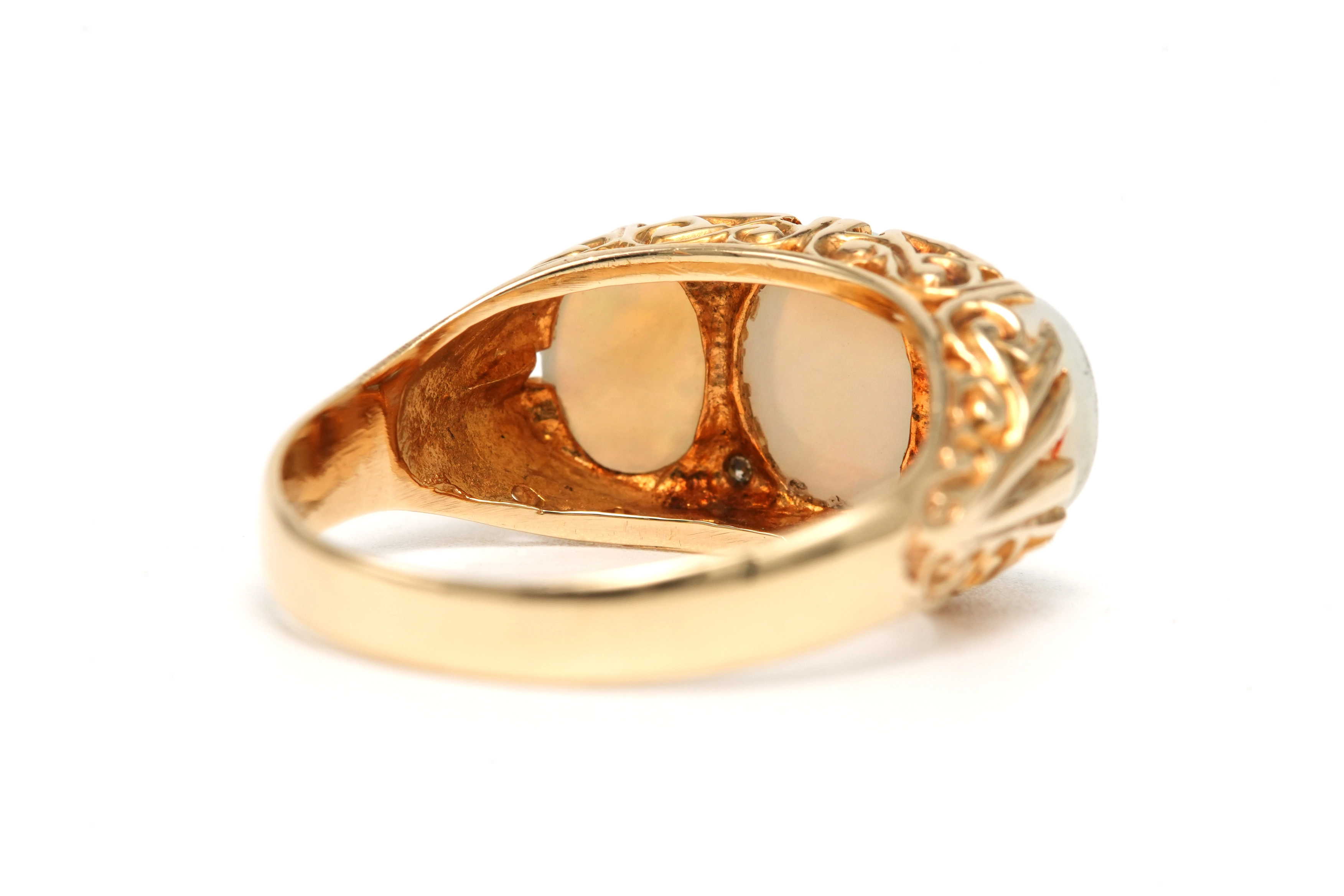 Bague Napoléon III en or jaune 9 carats sertie d'opales et de diamants taille "rose" - 5