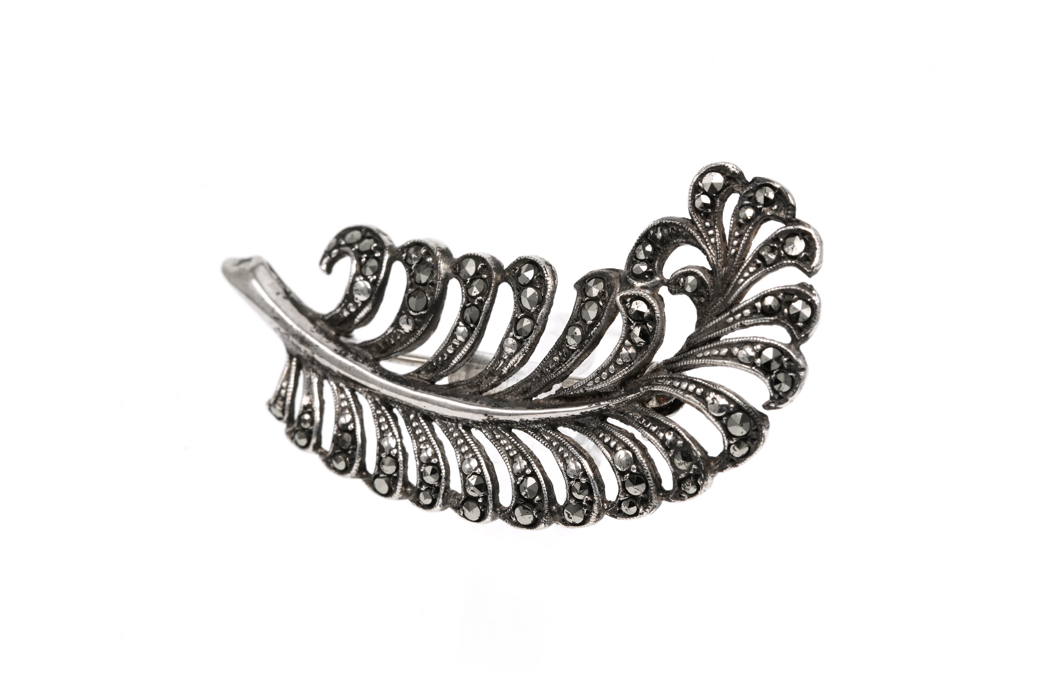 Broche Art Déco en argent sertie de marcassites - 2
