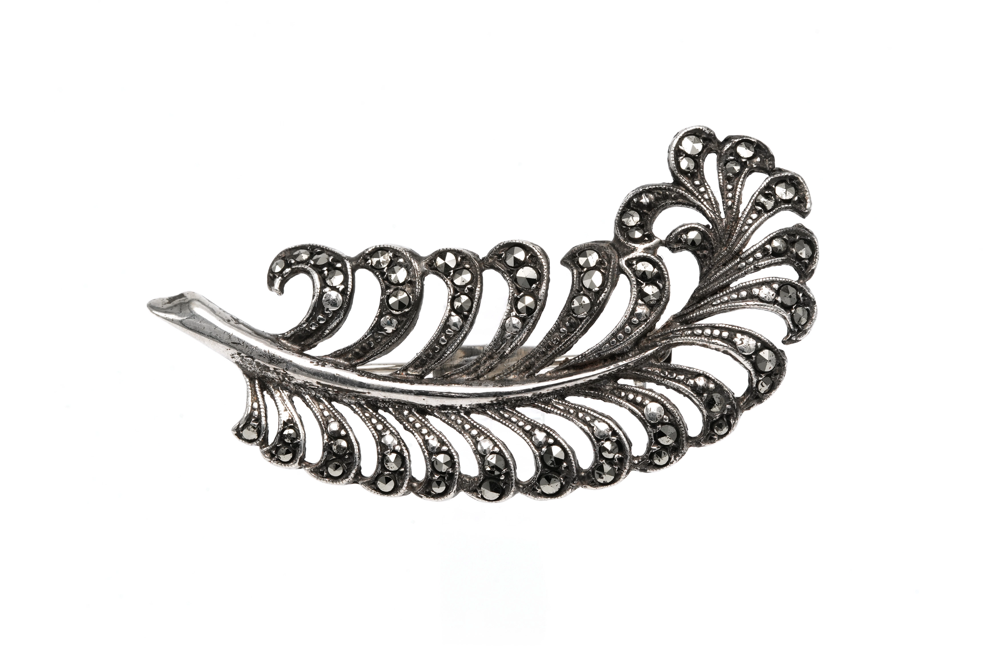 Broche Art Déco en argent sertie de marcassites - 1