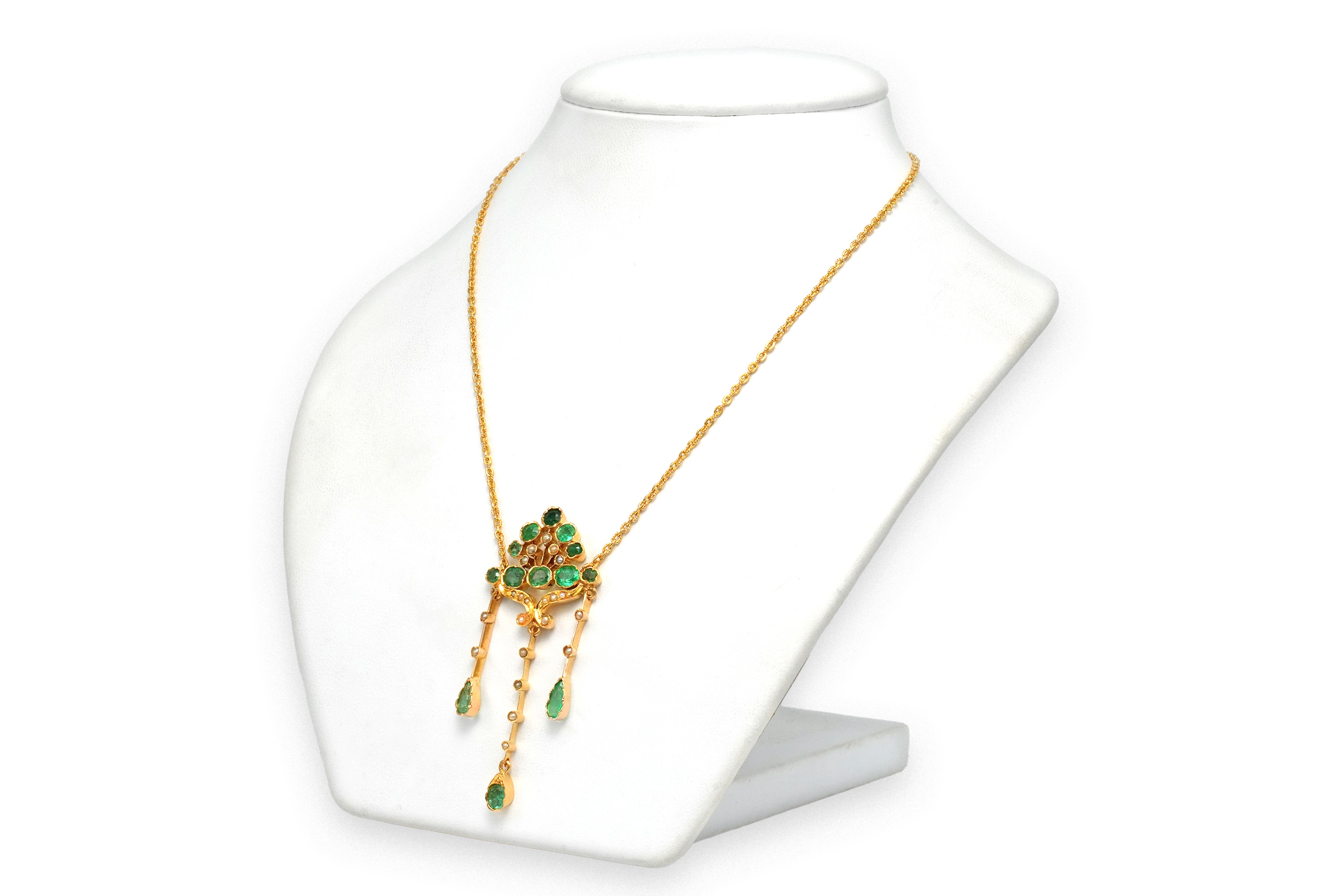 Collier Années 50 en or jaune 18 carats serti d'émeraudes et de perles - 3