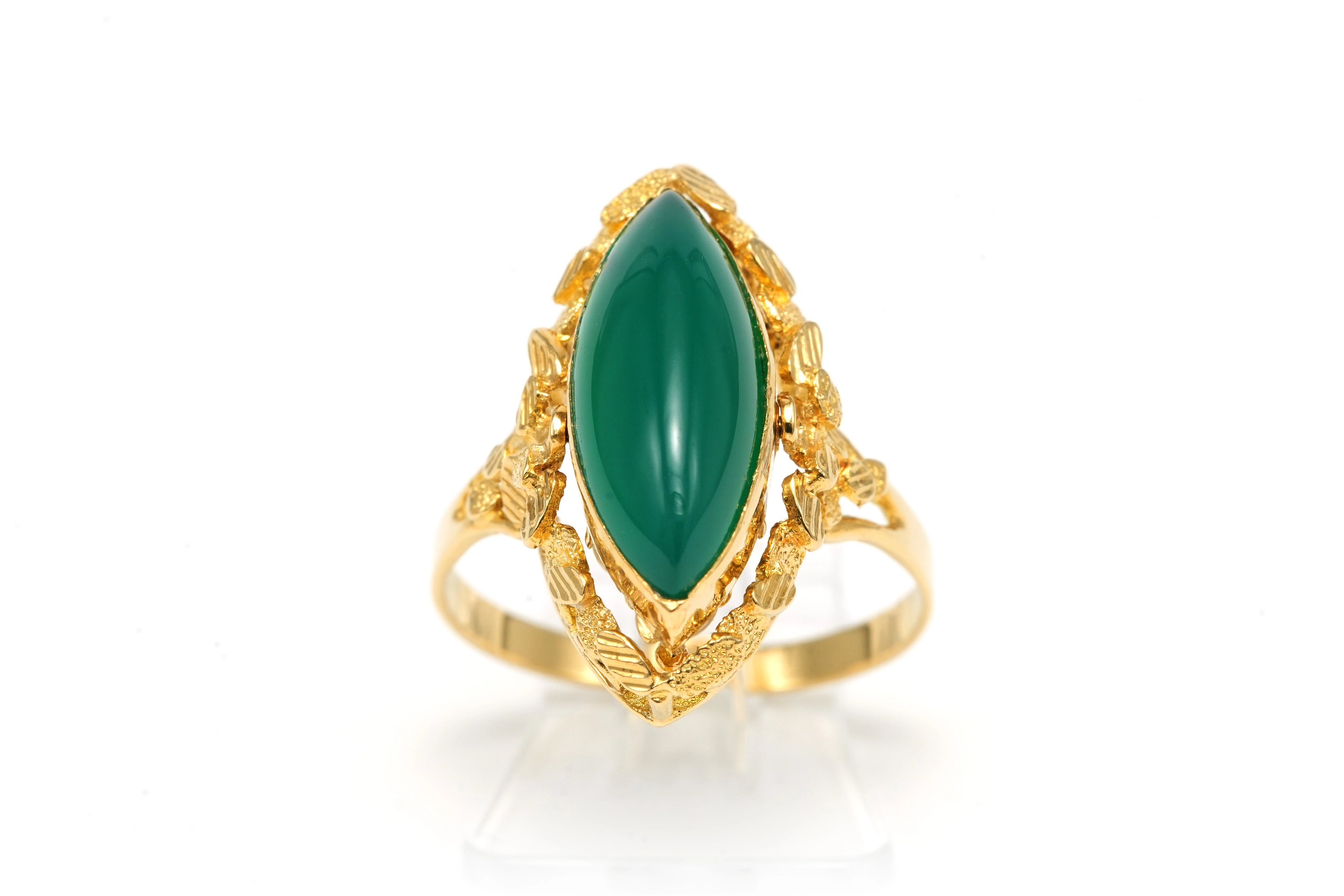 Bague Années 50 en or jaune 18 carats sertie de perle et d'une chrysocolle - 9