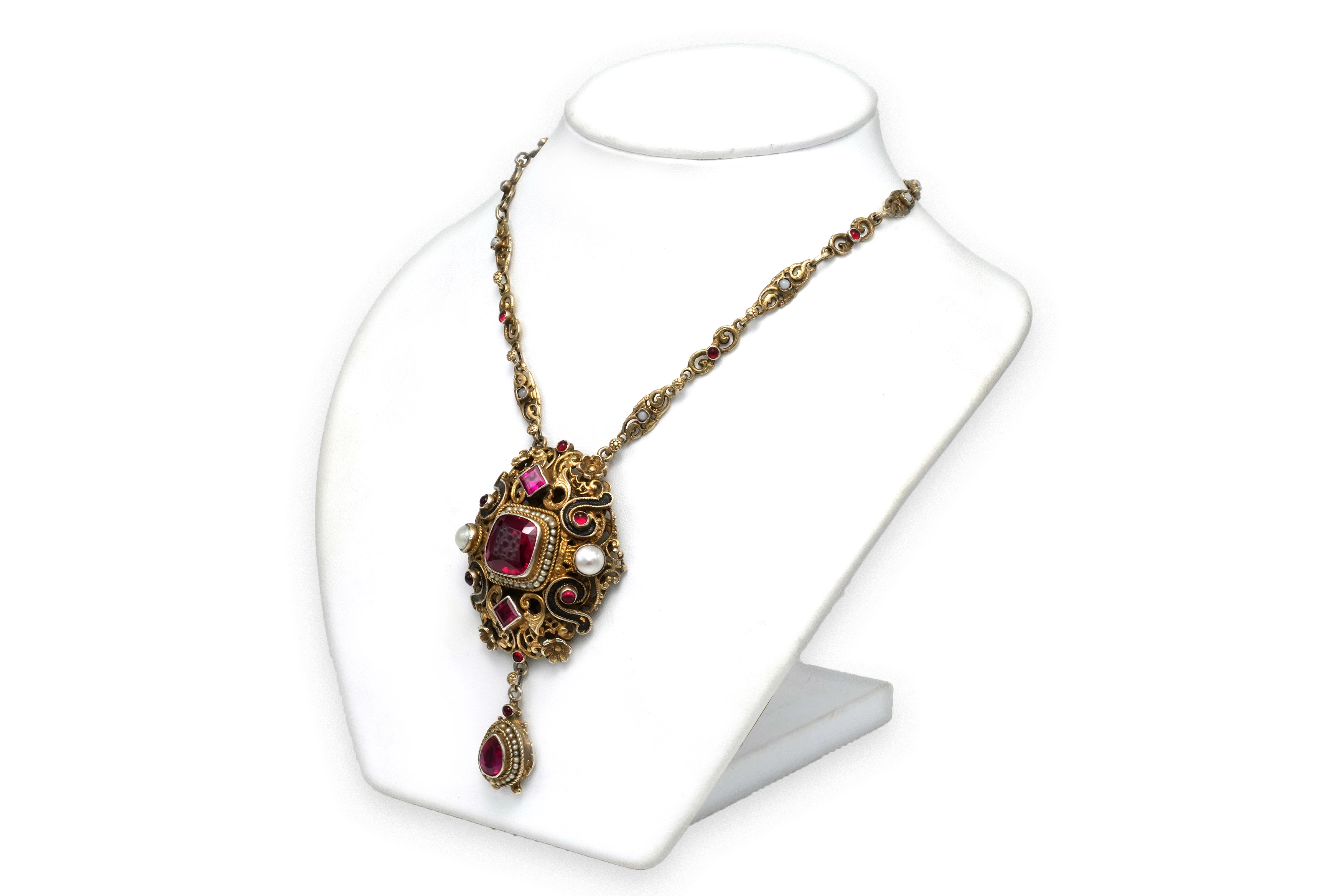 Collier Art Déco en vermeil serti de rubis de synthèse, de perles et d'émail - 4