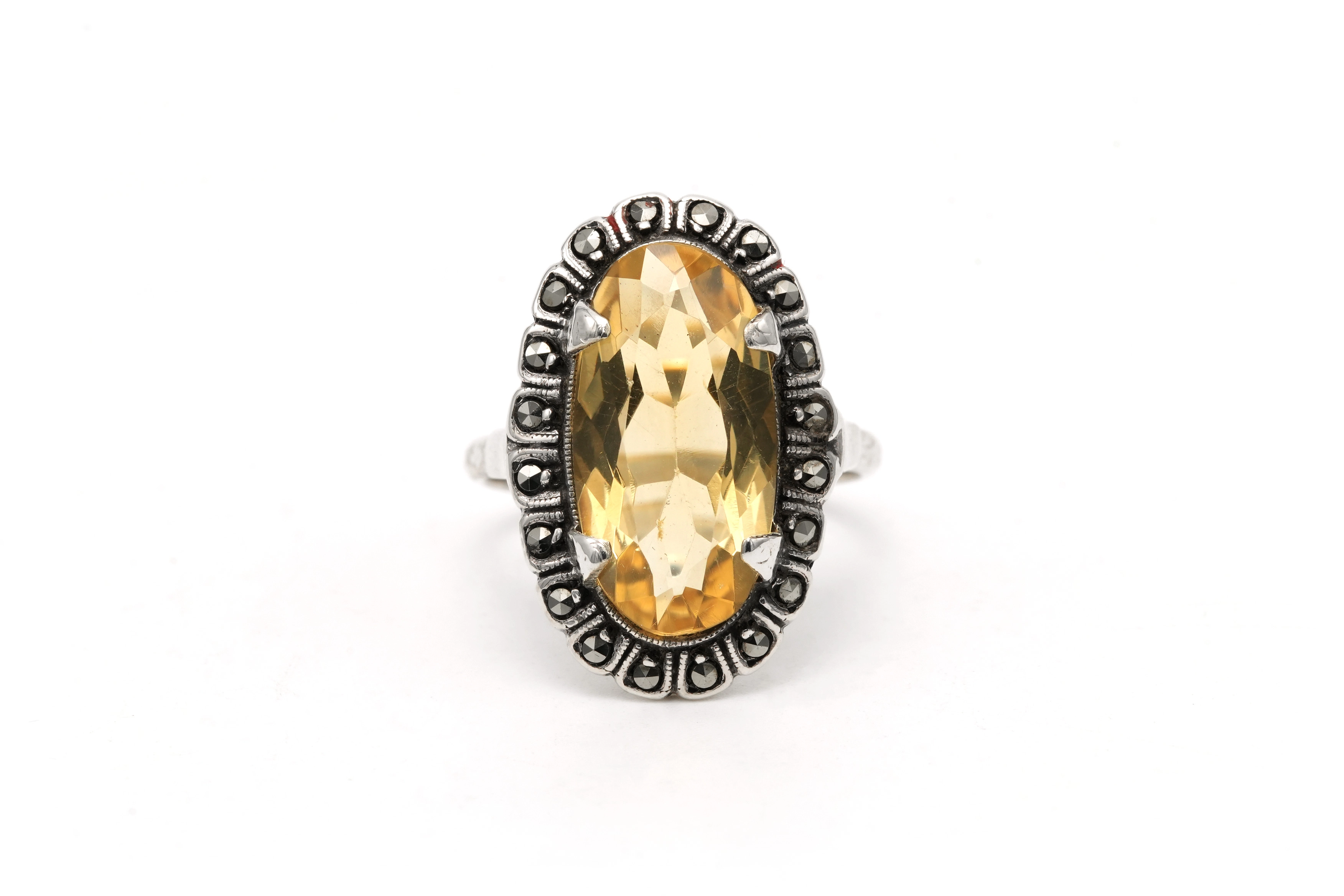 Bague Art Déco en argent sertie d'une citrine et de marcassites - 1