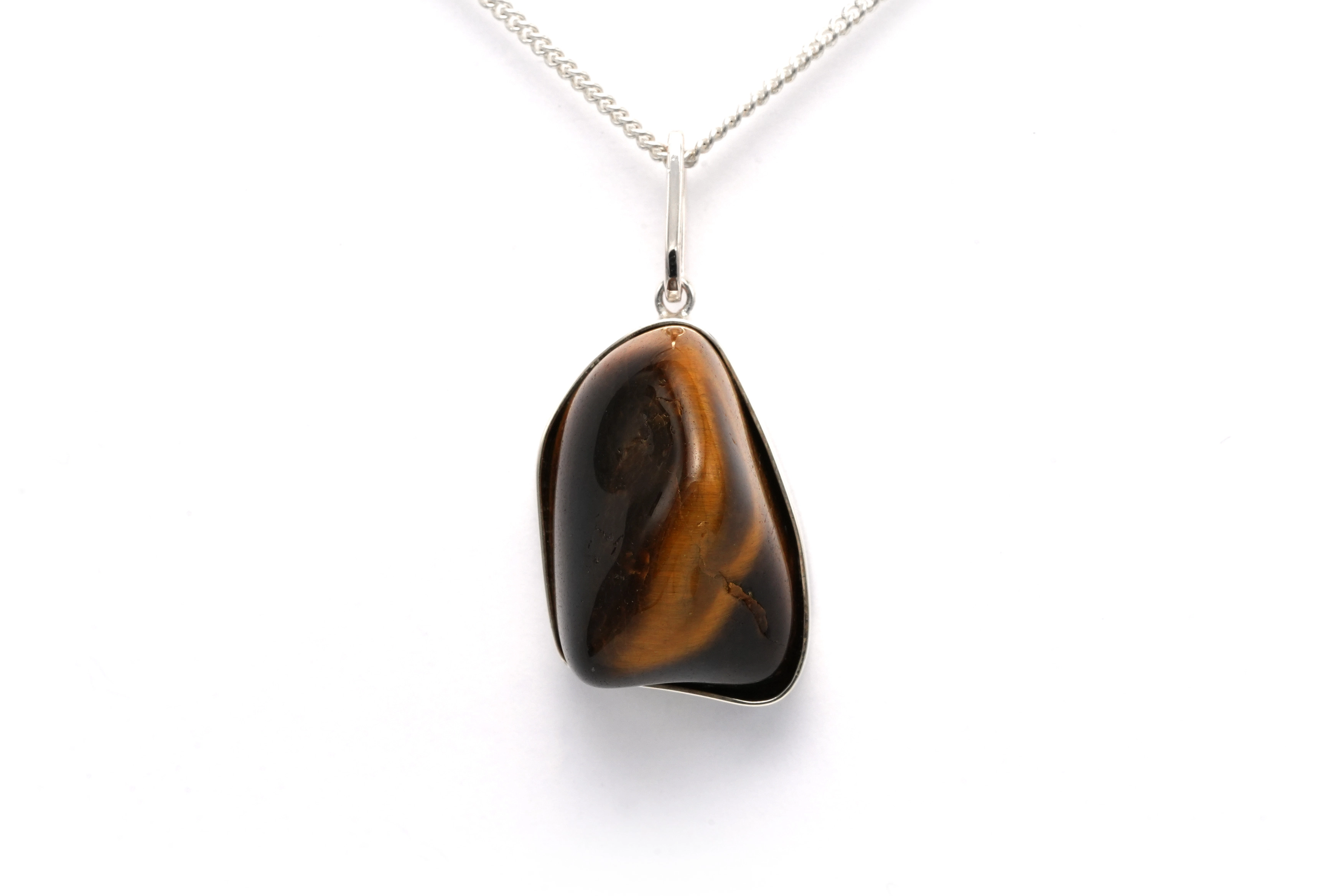 Pendentif Années 70 en argent serti d'un oeil de tigre - 1