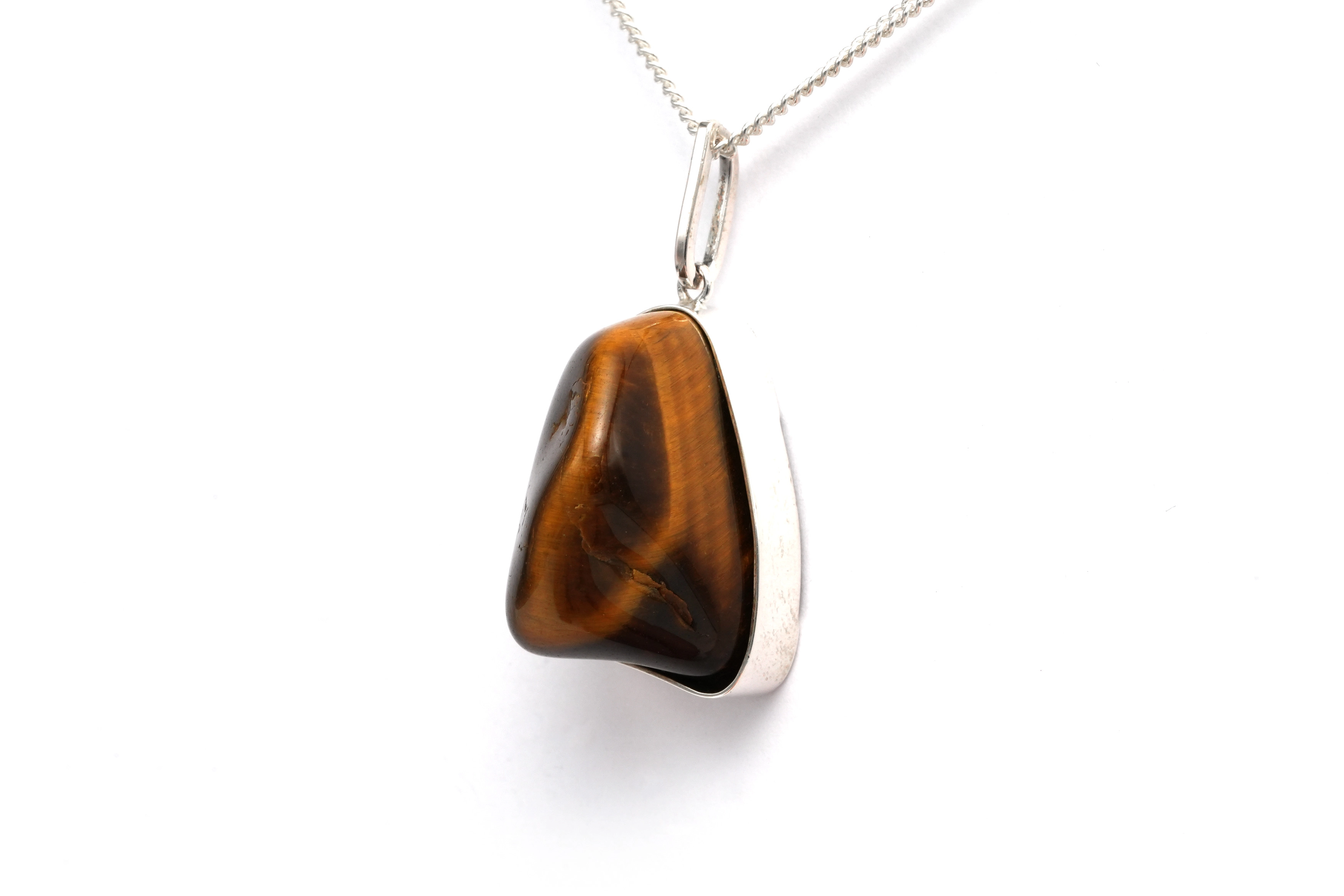 Pendentif Années 70 en argent serti d'un oeil de tigre - 3