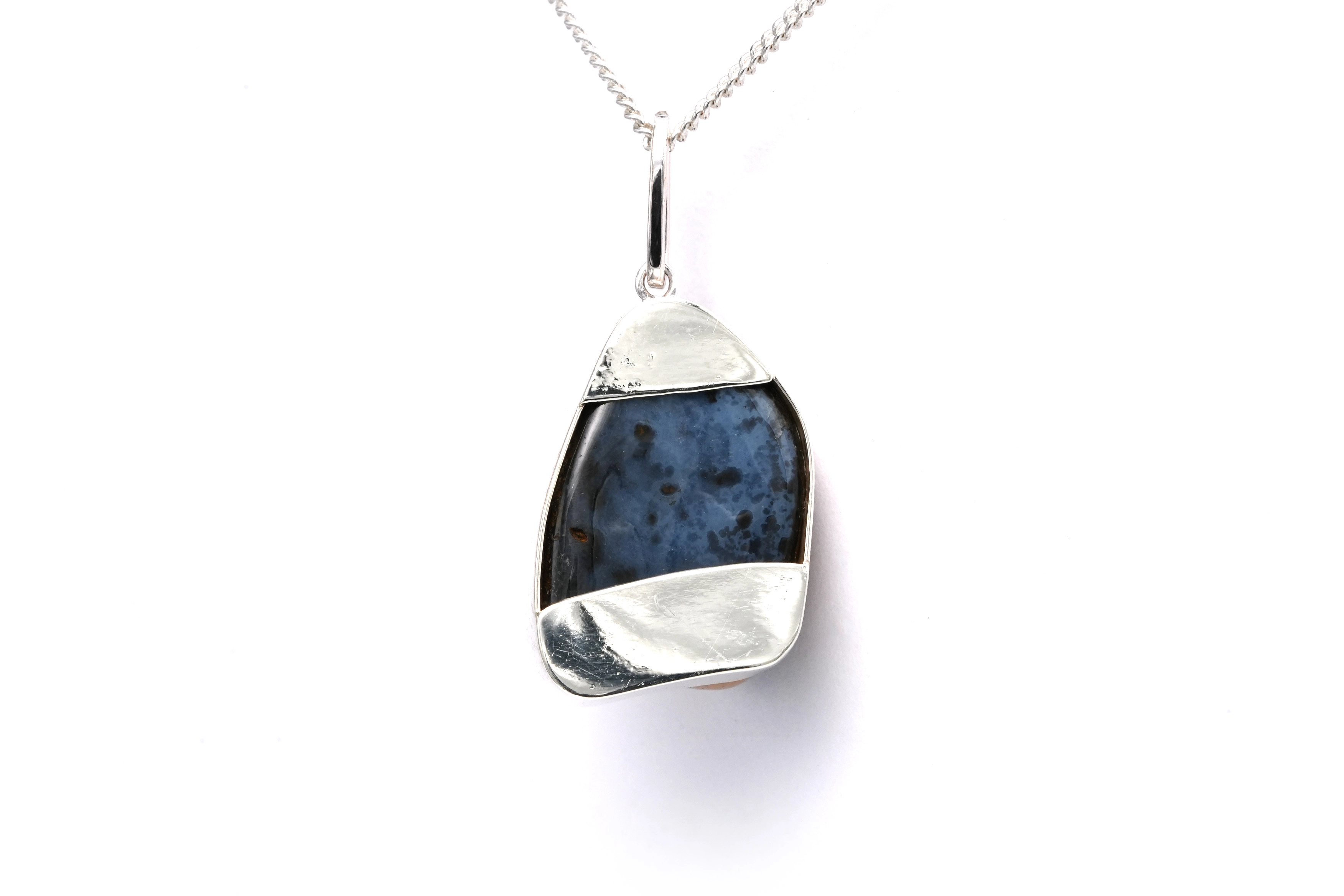 Pendentif Années 70 en argent serti d'un oeil de tigre - 4