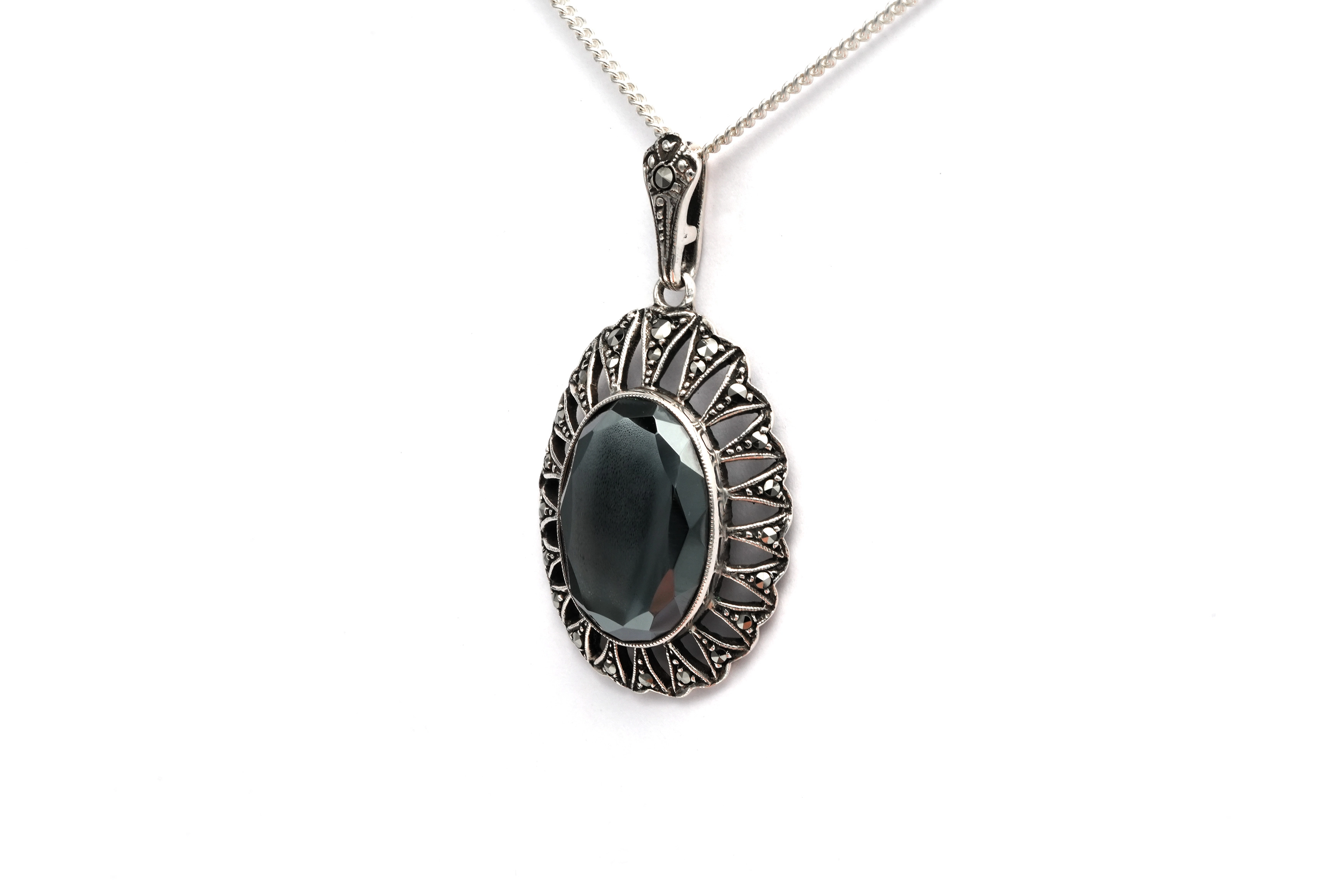 Pendentif Art Déco en argent 835 serti d'une hématite et de marcassites - 3