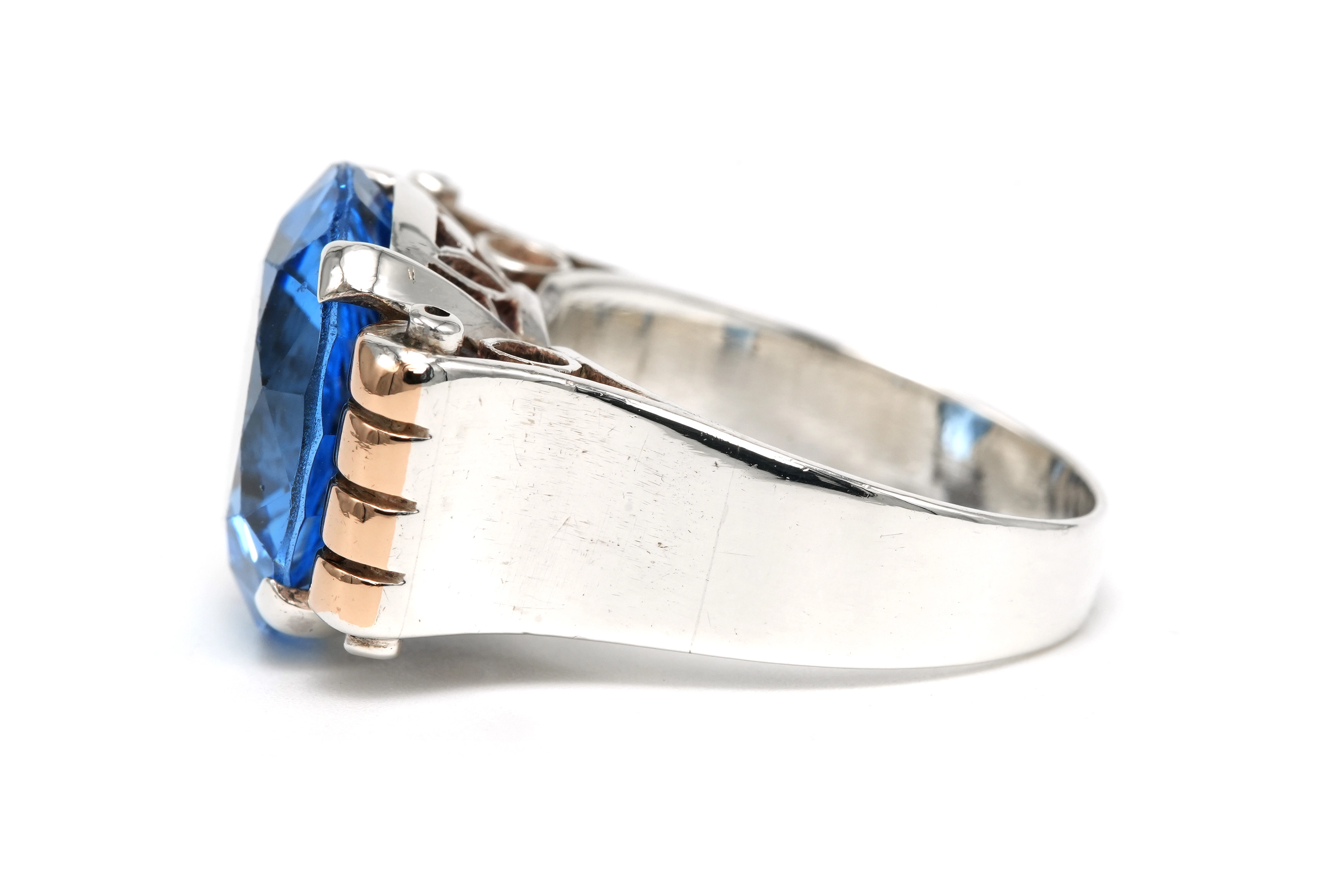 Bague Art Déco en argent et or jaune 18 carats sertie d'une spinelle de synthèse - 3
