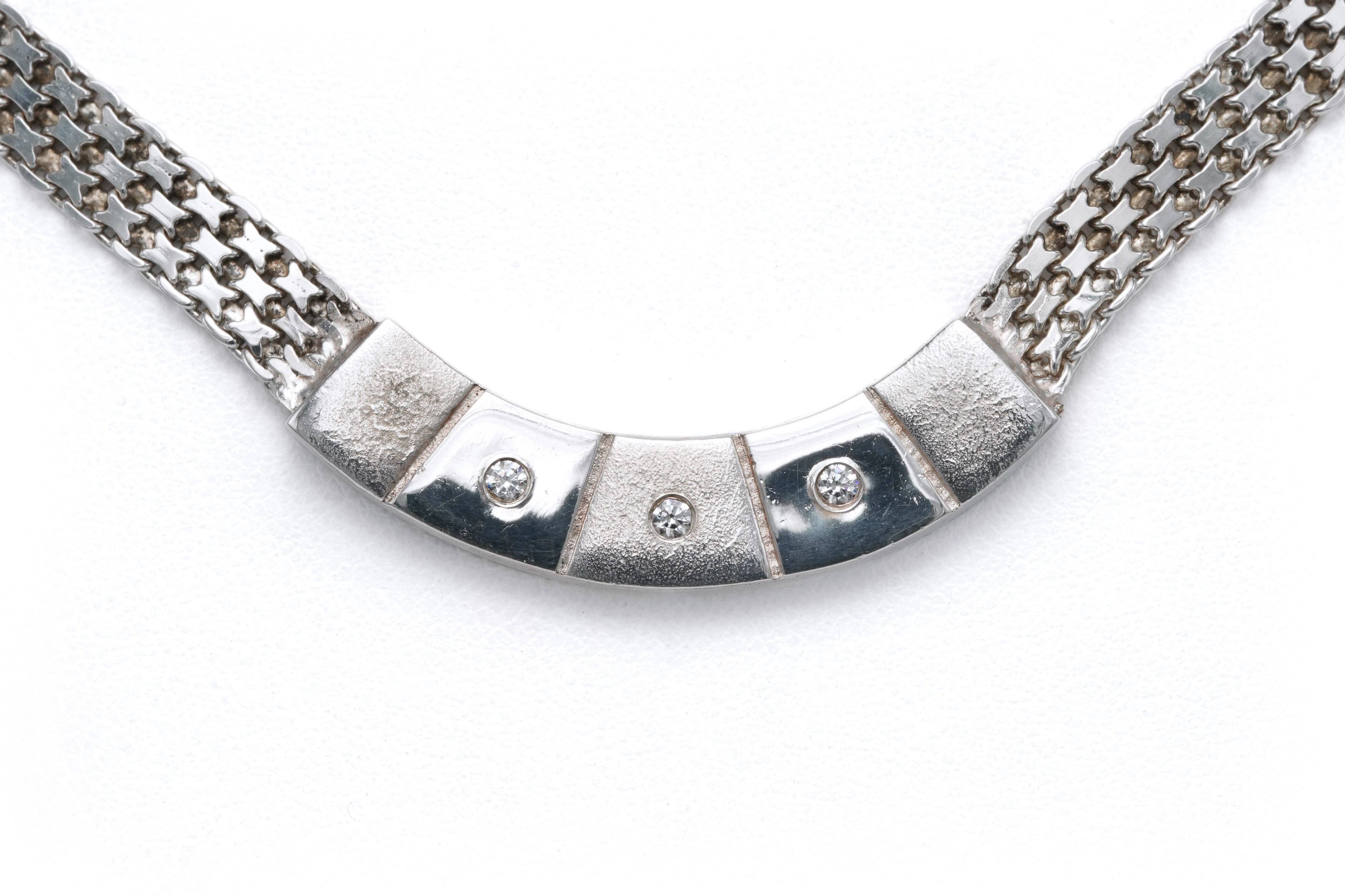 Collier contemporain en argent 925 serti de zirconiums - 1