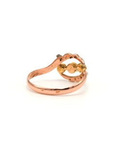 Bague Art Nouveau en or jaune 18 carats sertie d'une émeraude, de perles et de diamants taille "rose" - 6