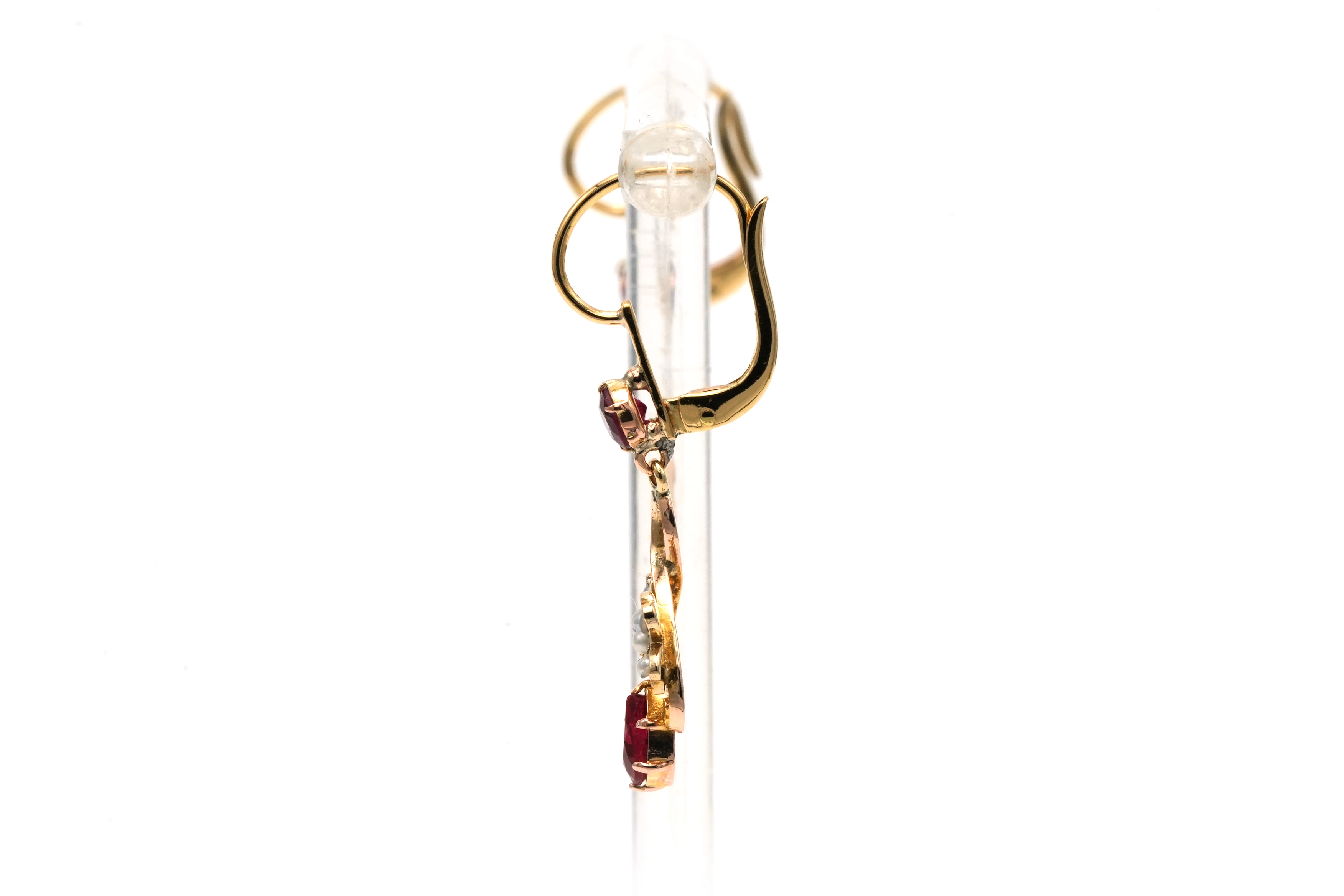 Boucles d'oreilles Art Nouveau en or jaune 18 carats serties de rubis et de perles - 3