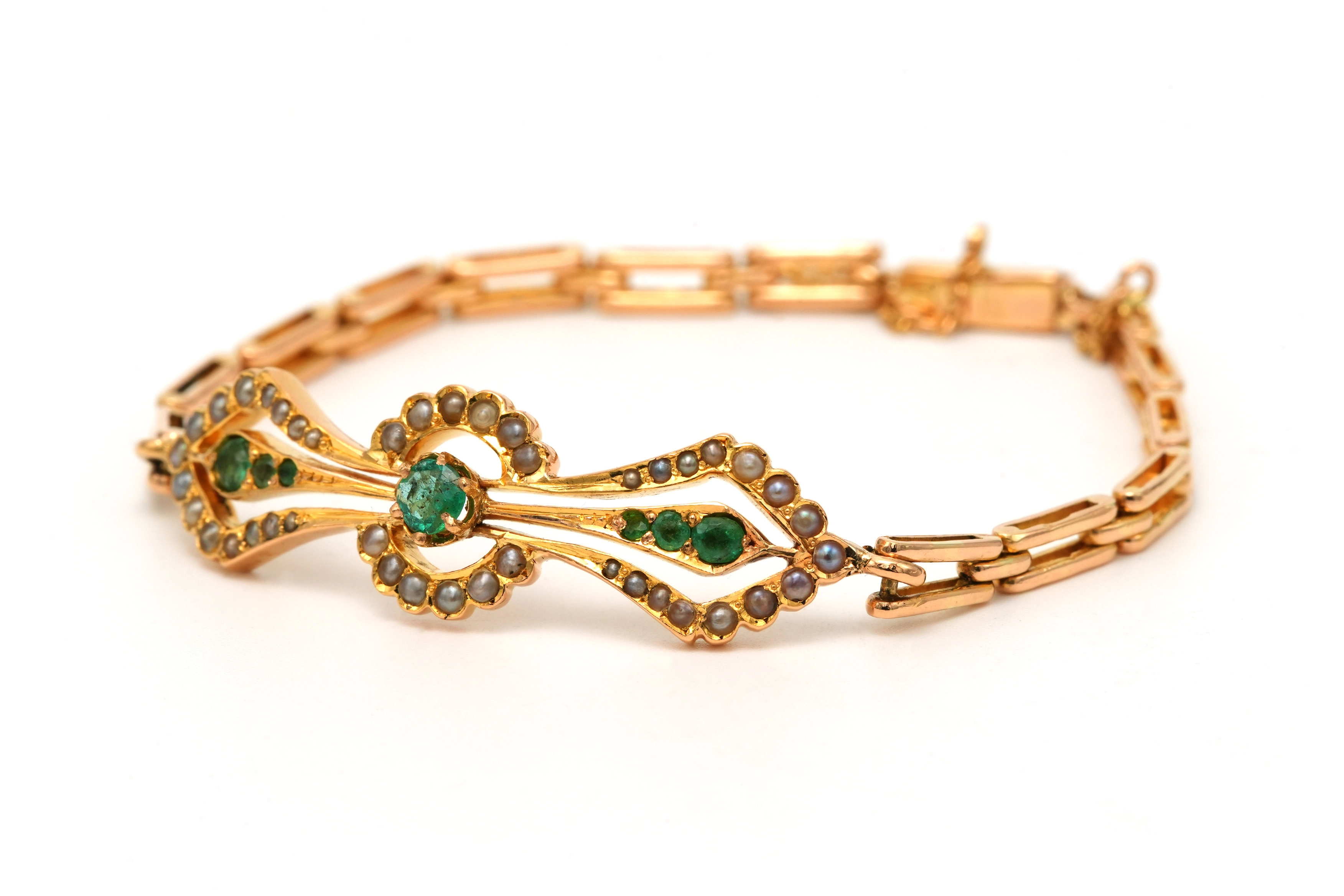 Bracelet Art Nouveau en or jaune 18 carats serti d'émeraudes et de perles - 2
