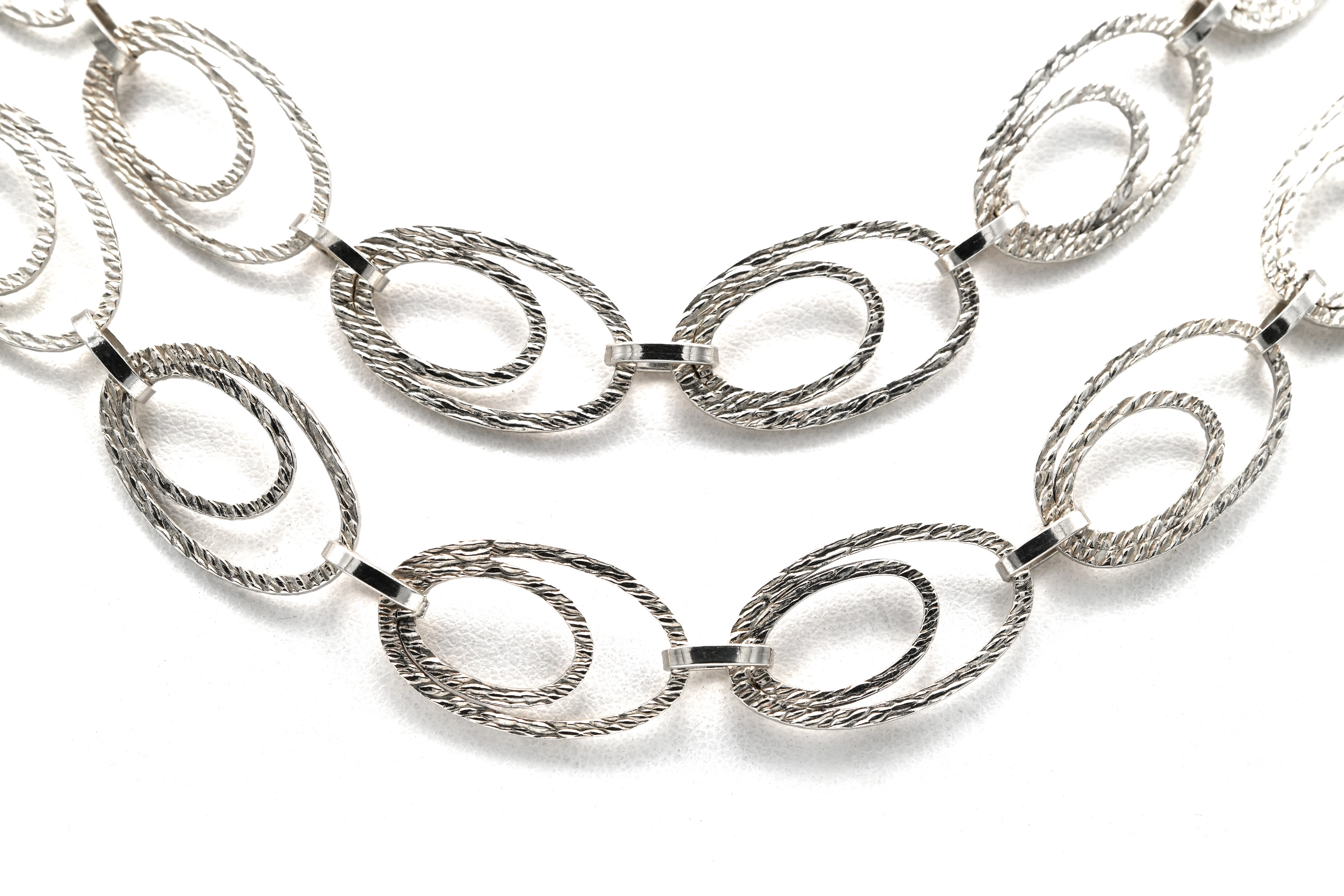 Collier contemporain en argent 800 - 1
