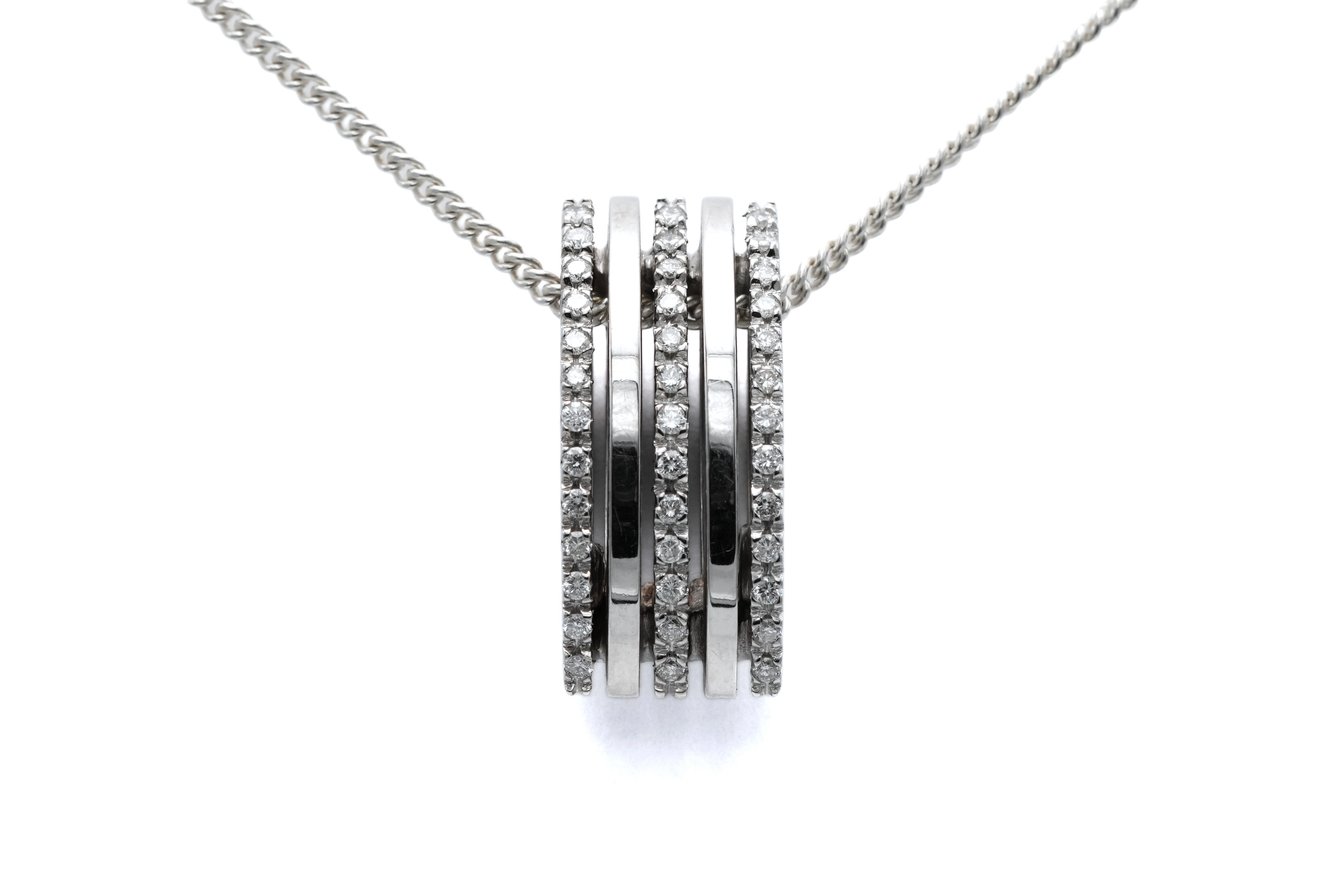 Pendentif contemporain en or blanc 18 carats serti de diamants taille "brillant" (+-0.39ct) - 1