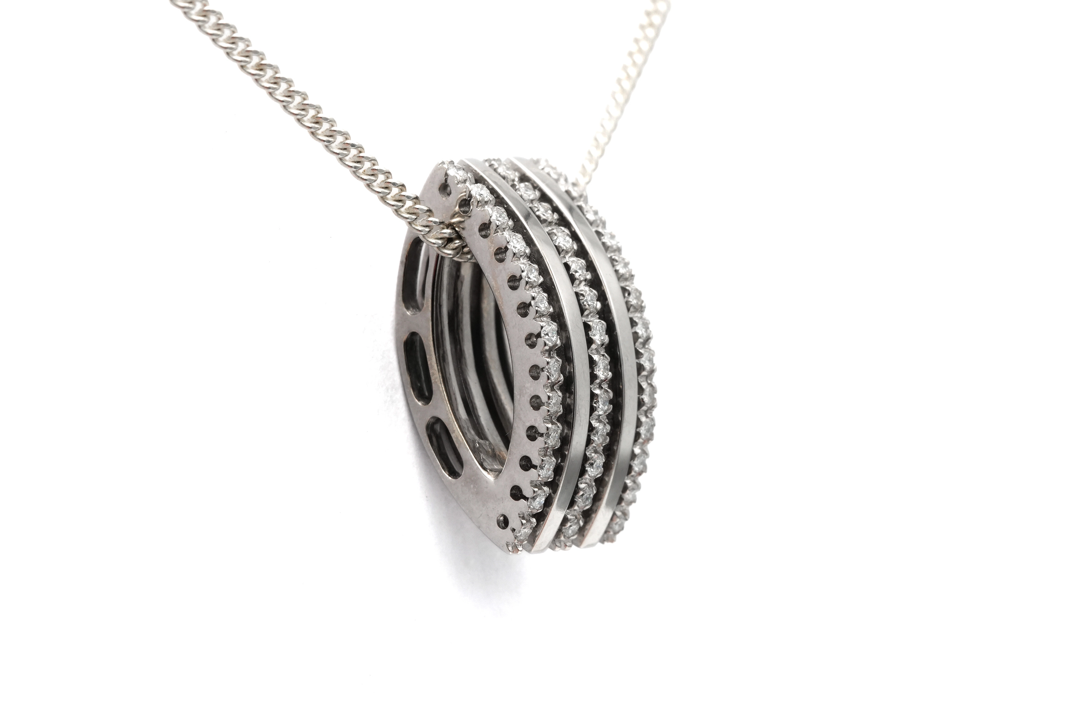 Pendentif contemporain en or blanc 18 carats serti de diamants taille "brillant" (+-0.39ct) - 2