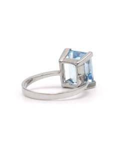 Bague contemporaine en or blanc 18 carats sertie d'une aigue marine - 5