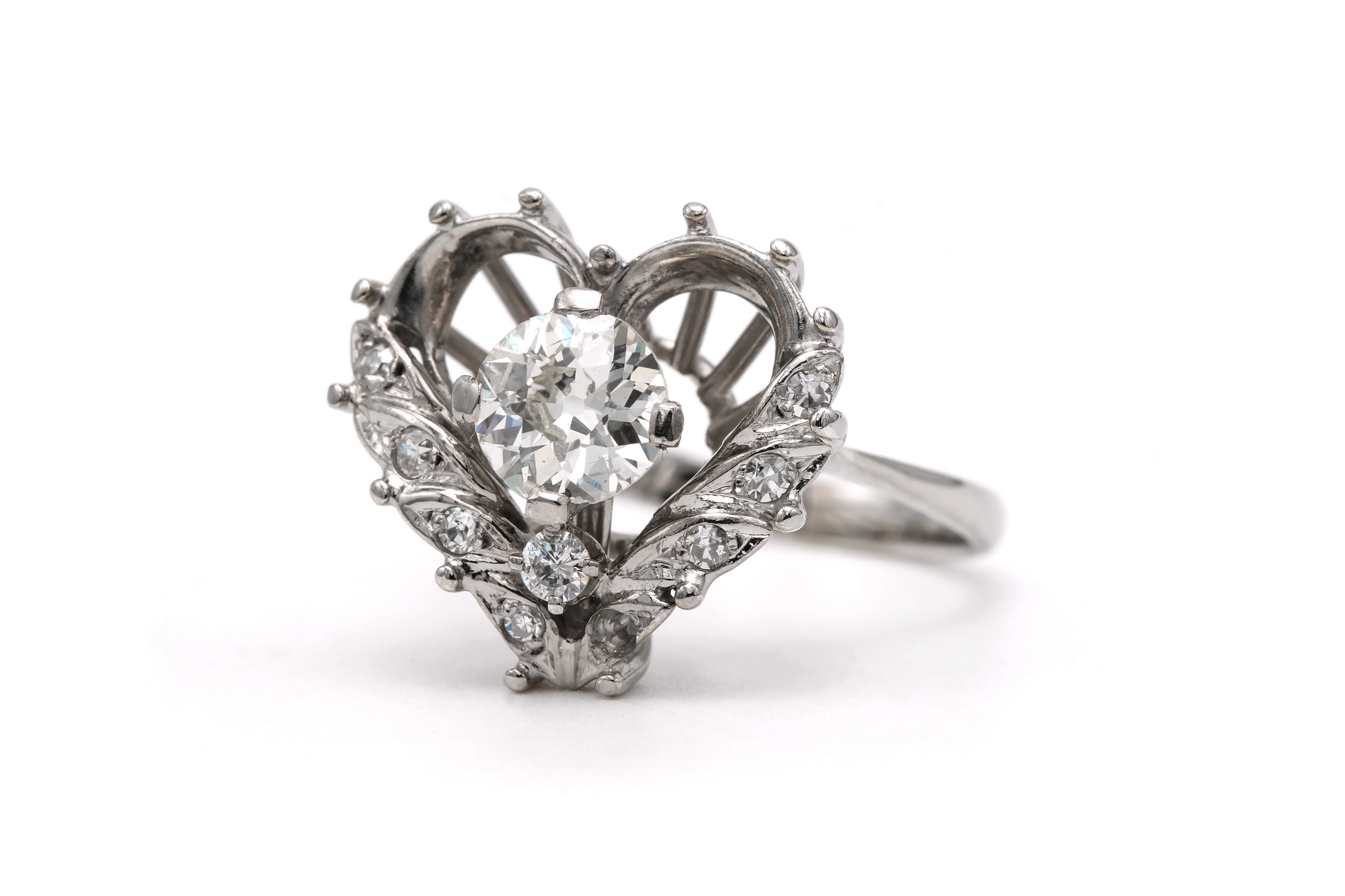 Bague Années 70 en or blanc 18 carats sertie d'un diamant taille "old cut" et de diamants taille "8/8" - 2