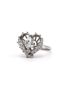 Bague Années 70 en or blanc 18 carats sertie d'un diamant taille "old cut" et de diamants taille "8/8" - 2