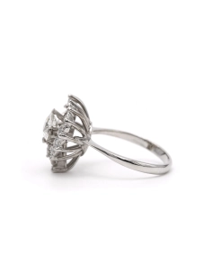 Bague Années 70 en or blanc 18 carats sertie d'un diamant taille "old cut" et de diamants taille "8/8" - 3