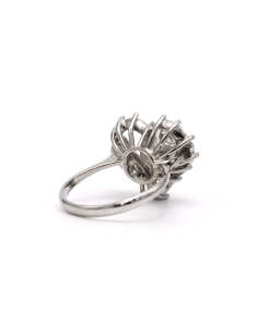 Bague Années 70 en or blanc 18 carats sertie d'un diamant taille "old cut" et de diamants taille "8/8" - 5