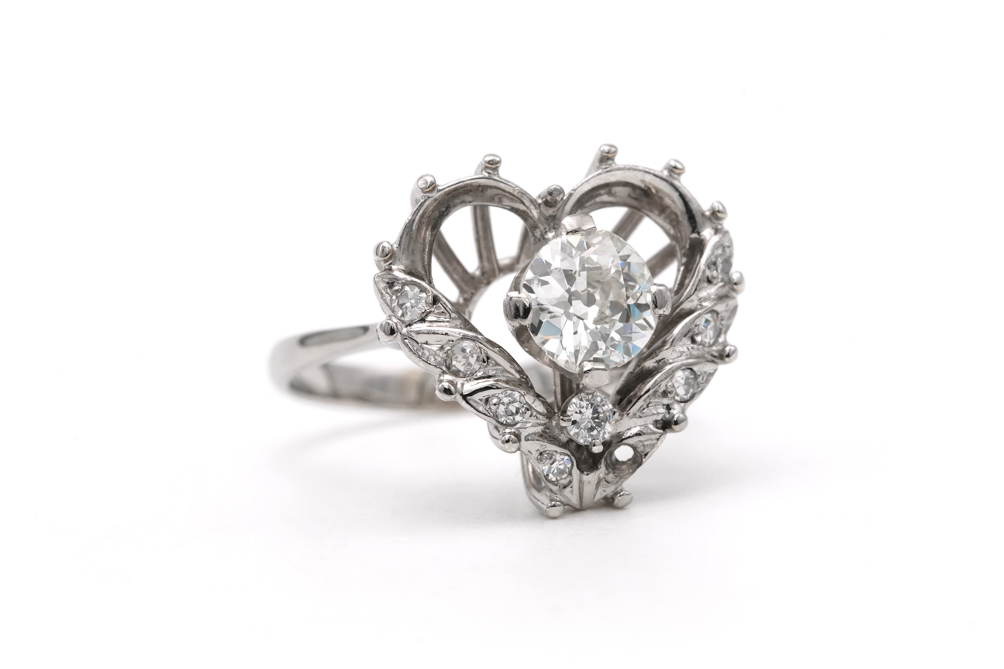 Bague Années 70 en or blanc 18 carats sertie d'un diamant taille "old cut" et de diamants taille "8/8" - 6