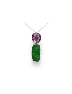 Pendentif contemporain en argent 925 serti d'une améthyste et d'une uvarovite - 1