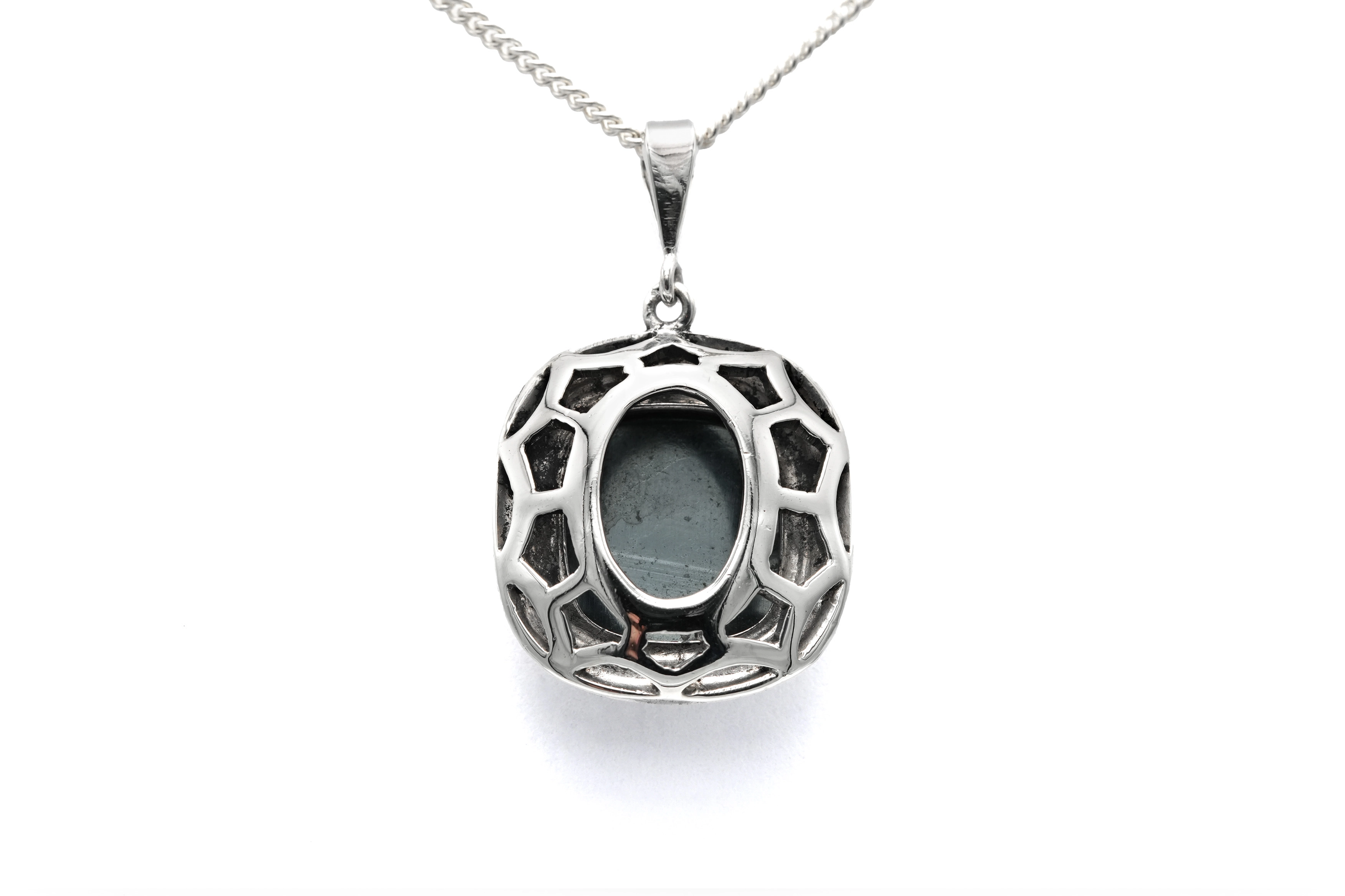 Pendentif Art Déco en argent serti d'une hématite et de marcassites - 4