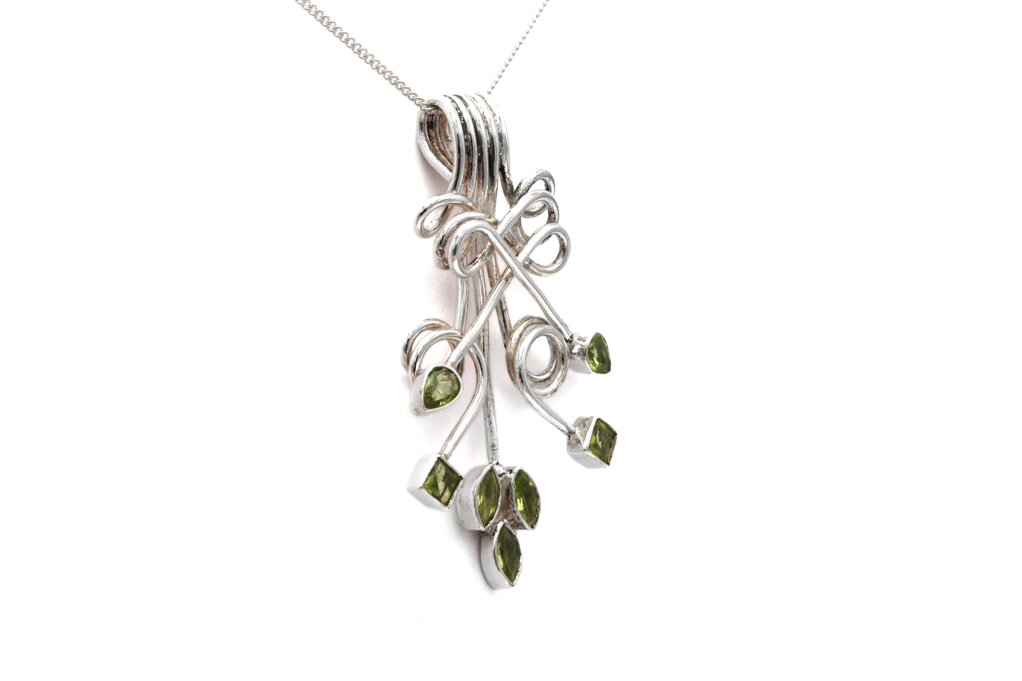 Pendentif contemporain en argent 925 serti de péridots - 2