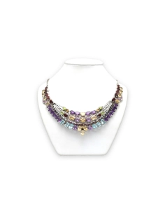 Collier contemporain en argent 925 serti de saphirs, de rubis, d'améthystes, de citrines, de grenats, de topazes et de péridots 