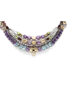 Collier contemporain en argent 925 serti de saphirs, de rubis, d'améthystes, de citrines, de grenats, de topazes et de péridots