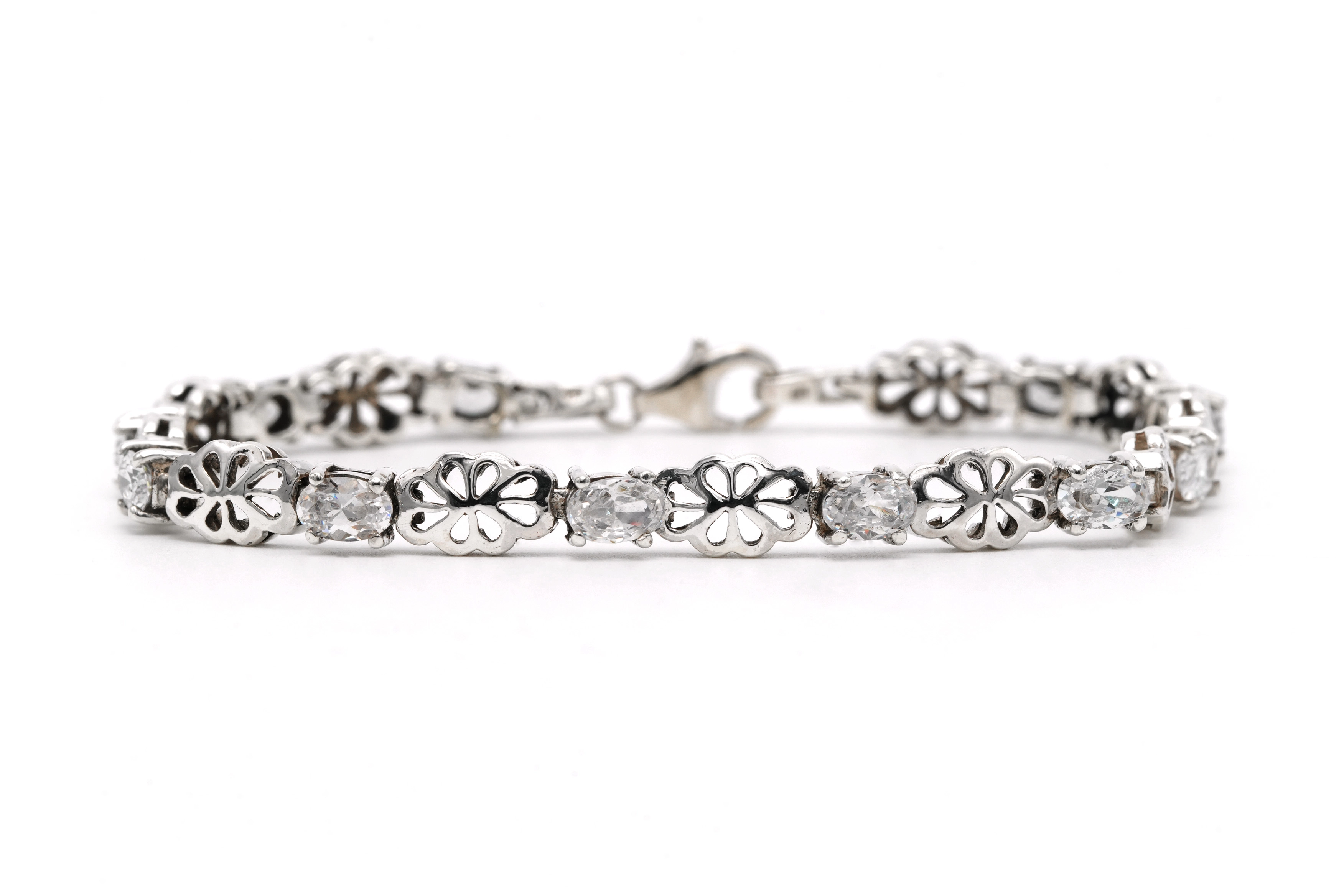 Bracelet contemporain en argent 925 serti de zirconiums - 1
