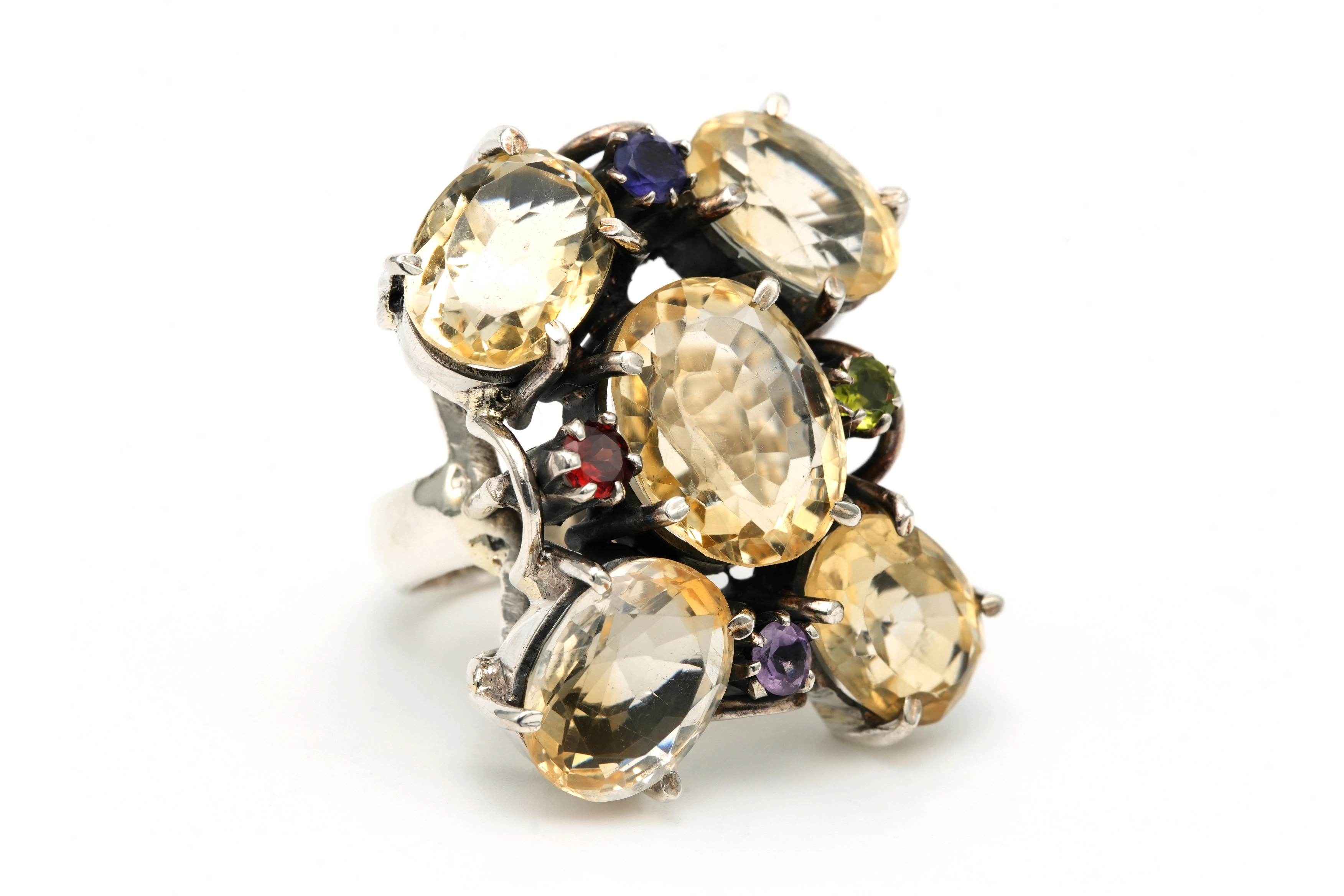 Bague contemporaine en argent 925 sertie de citrines, d'un grenat, d'un péridot, d'une cordiérite - 6