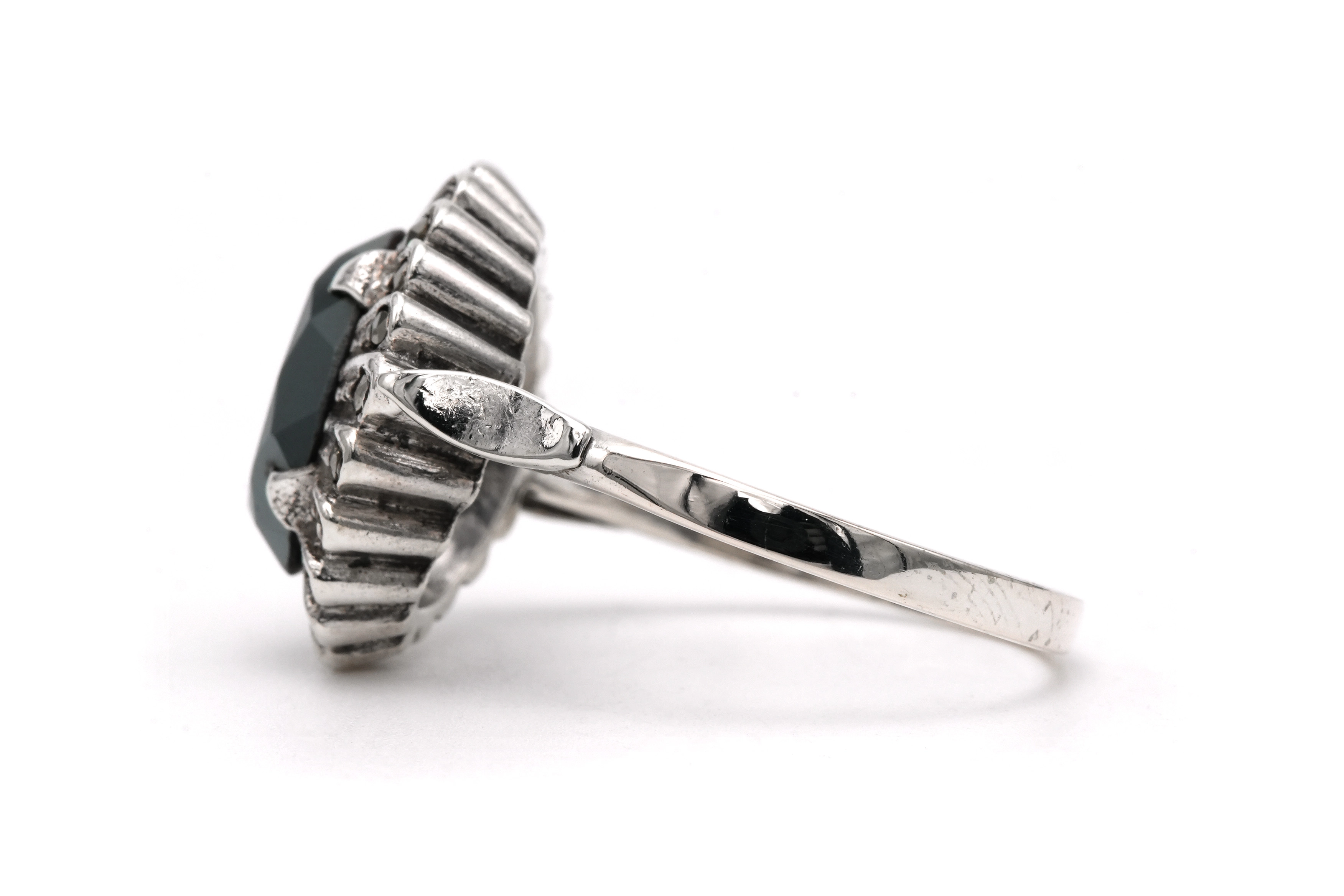 Bague Art Déco en argent sertie d'une hématite et de marcassites - 3